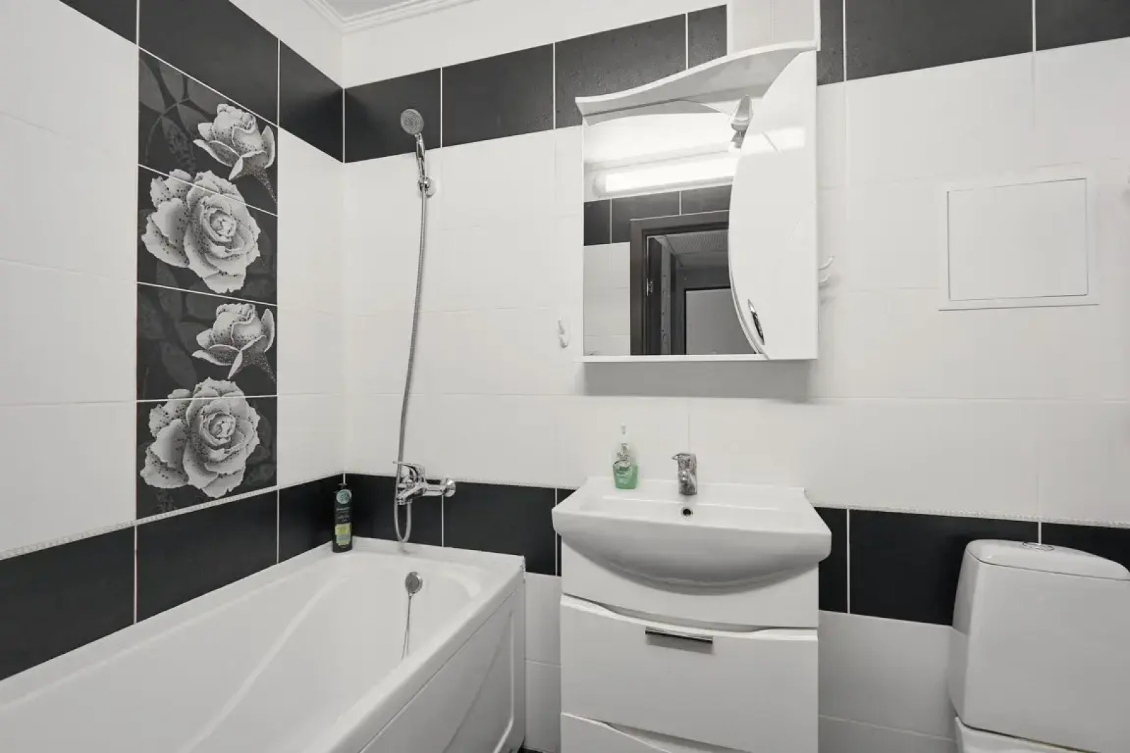 Апартаменты Пичугина 6 (5)