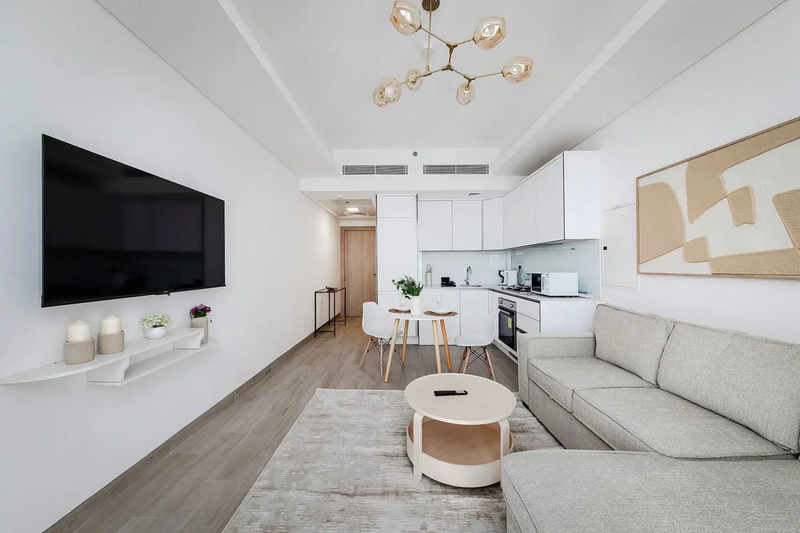 Апартаменты Welcome Home in Luma 22