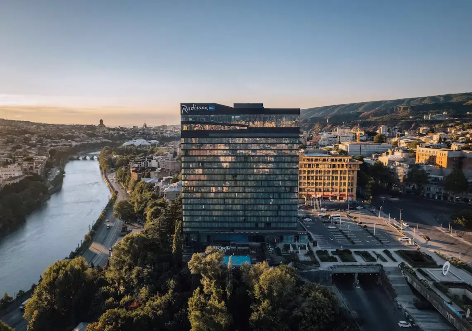 Отель Radisson Blu Iveria Hotel, Tbilisi