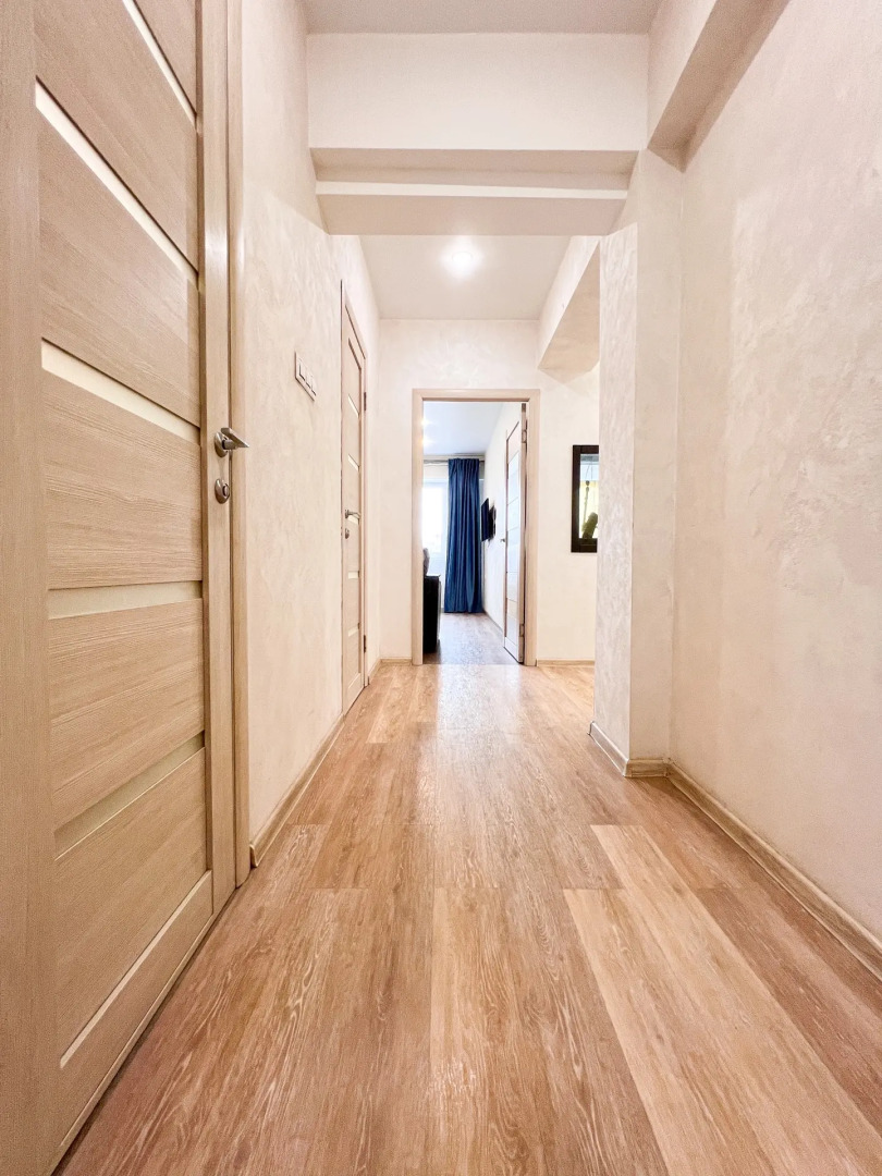 Квартира для 8 человек возле аэропорта