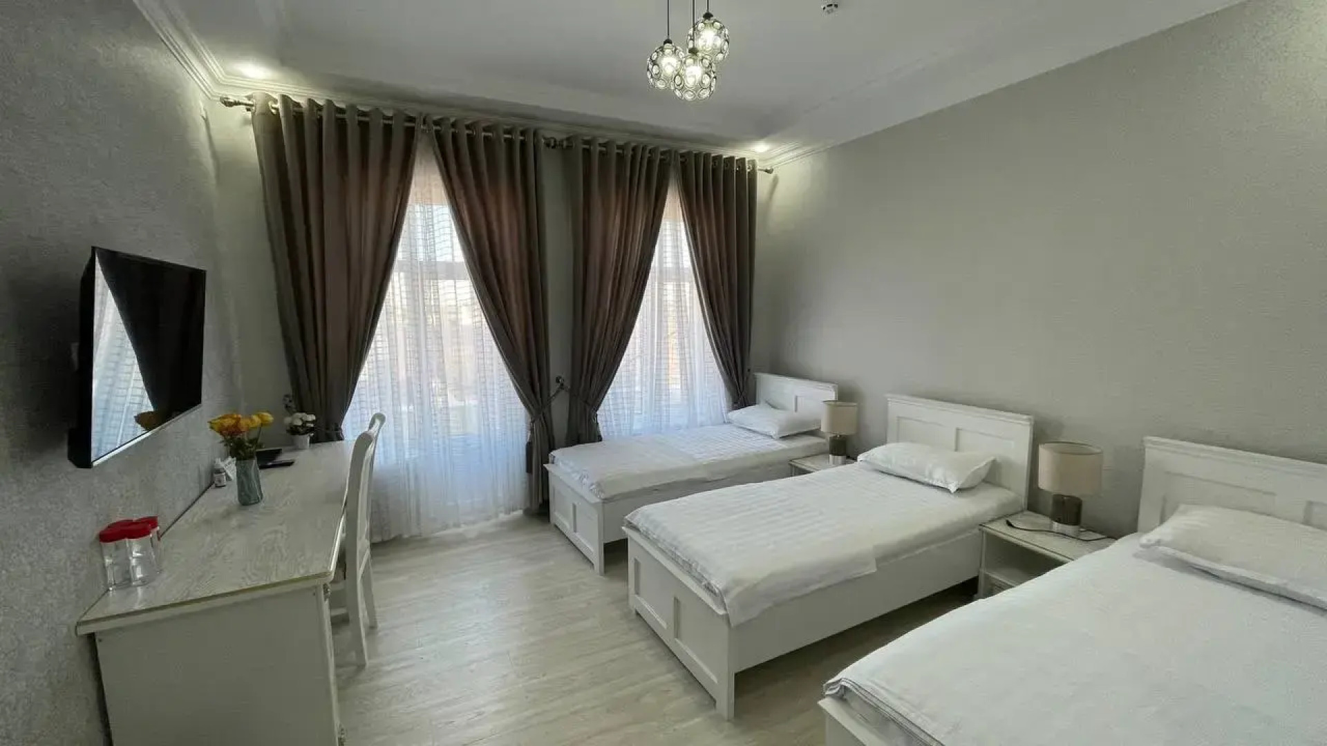 Отель Izumrud Palace