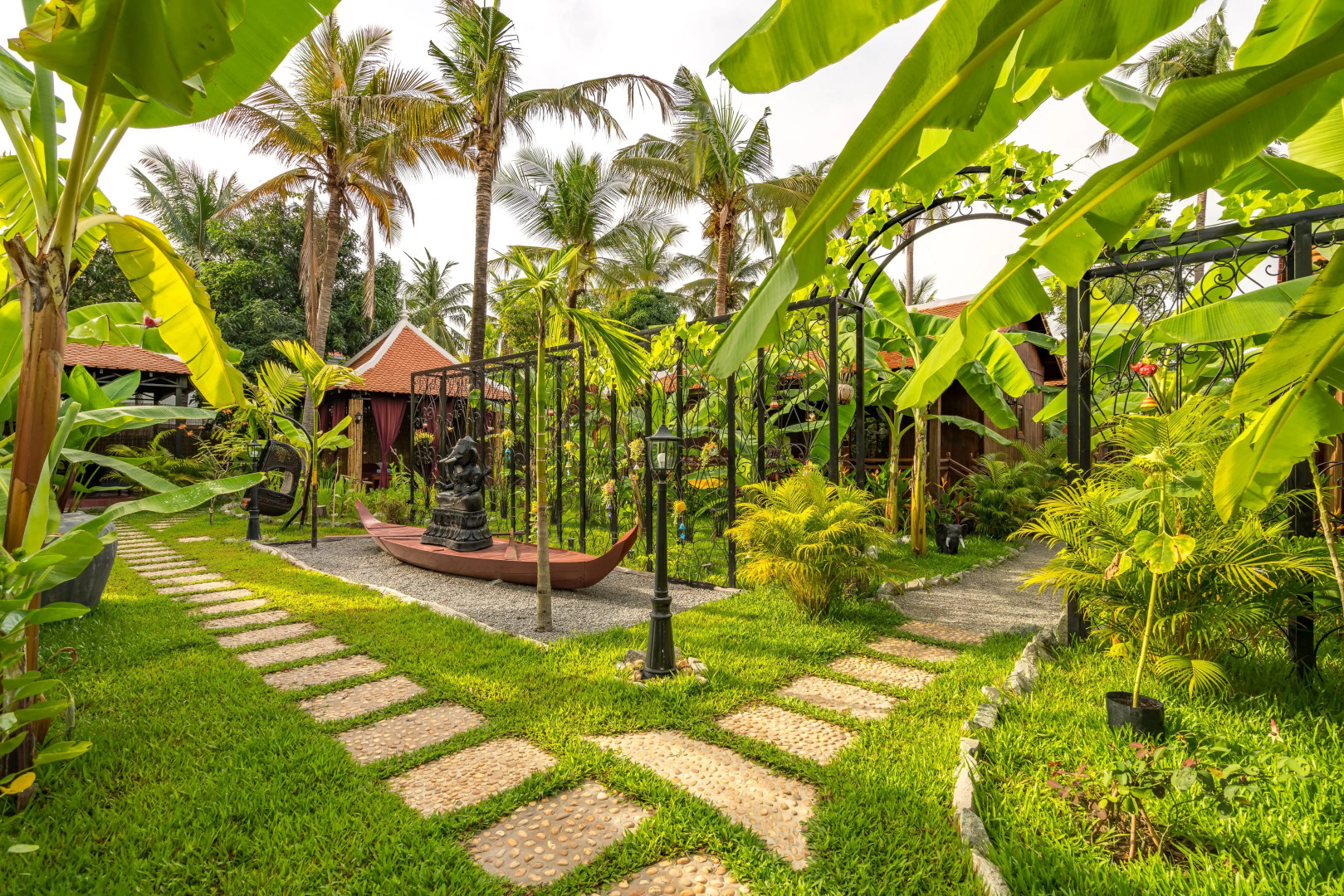 Отель Authentic Khmer Village Resort