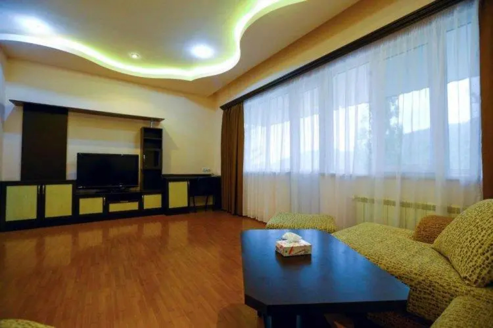 Курортный отель Ani