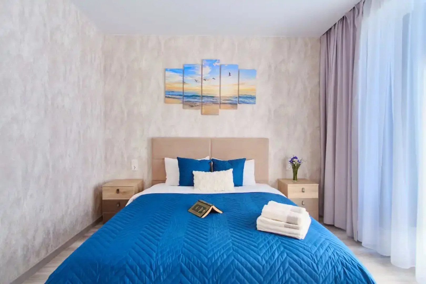 Апартаменты Дизайн 75м2 в Центре Города