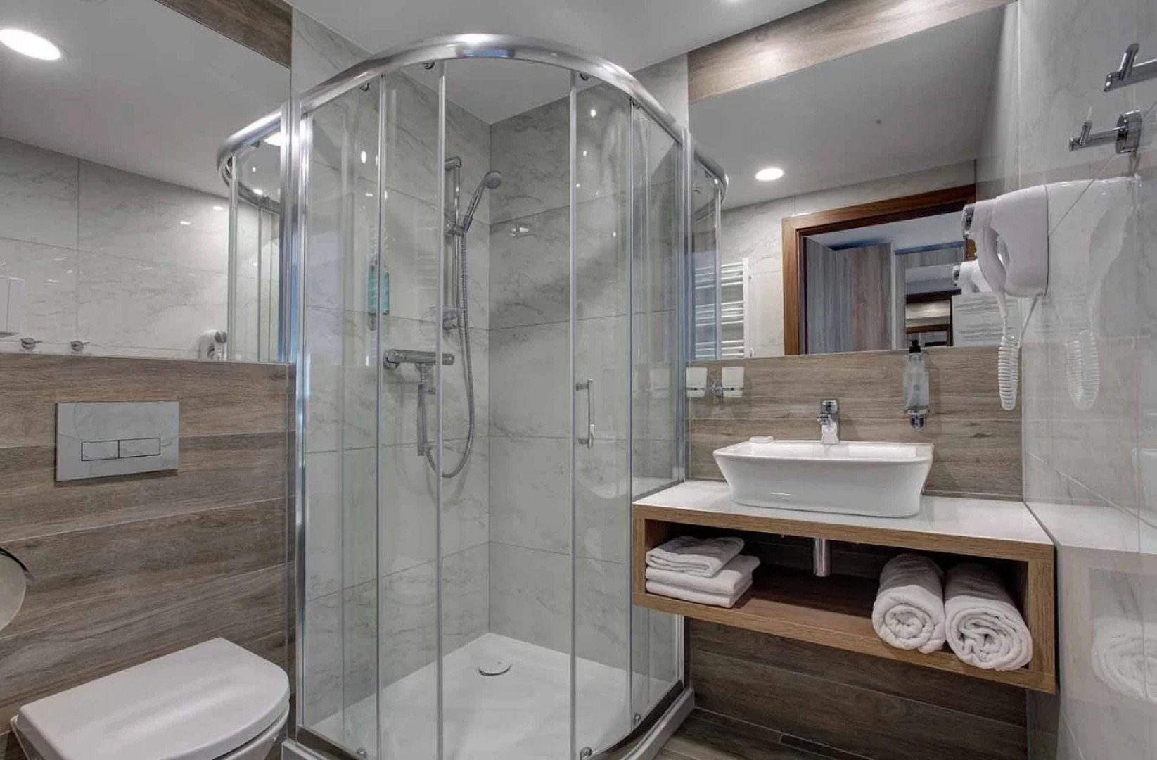 Отель Arche Częstochowa