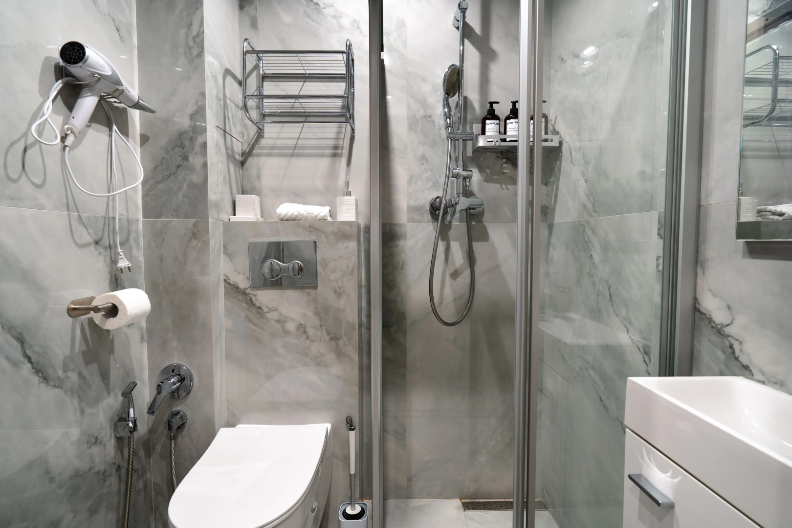 Апартаменты ПосуточноСочи.рф в центре Адлера