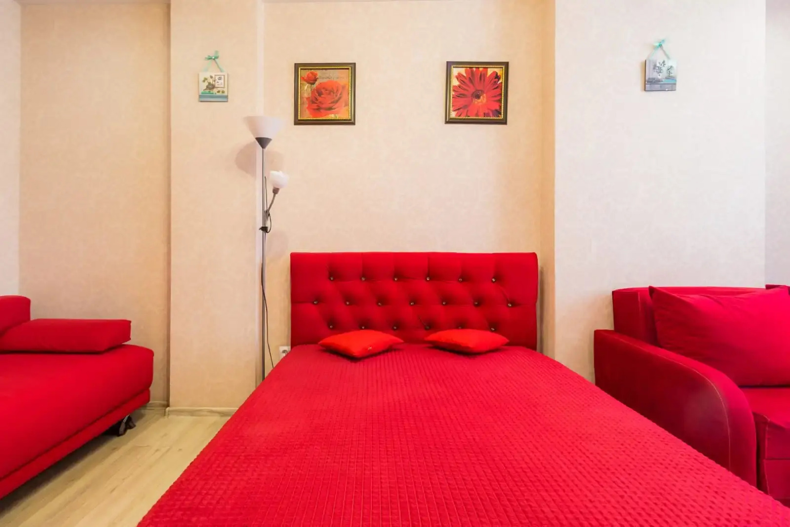 Апартаменты в Новом доме, 3 раздельных спальных места, до метро 5 минут пешком бонус кофемашина