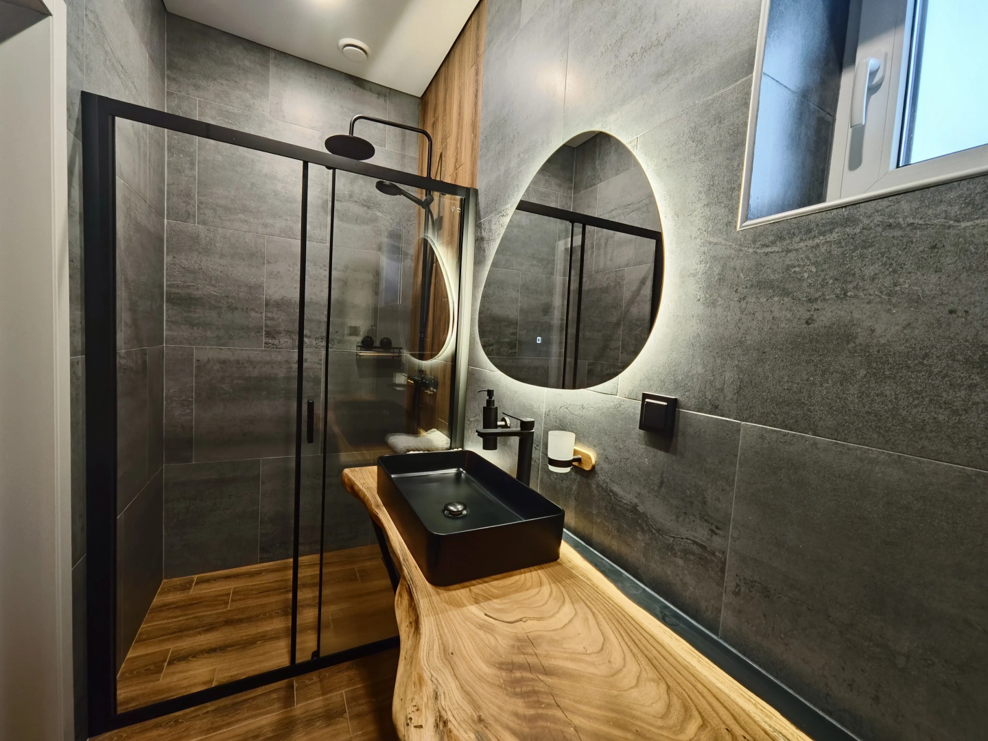 Частный дом Взорви Вельвет