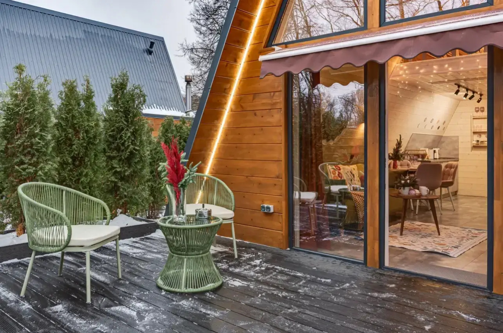 Частный дом Увеличенный А-фрейм Сад с баней и чаном