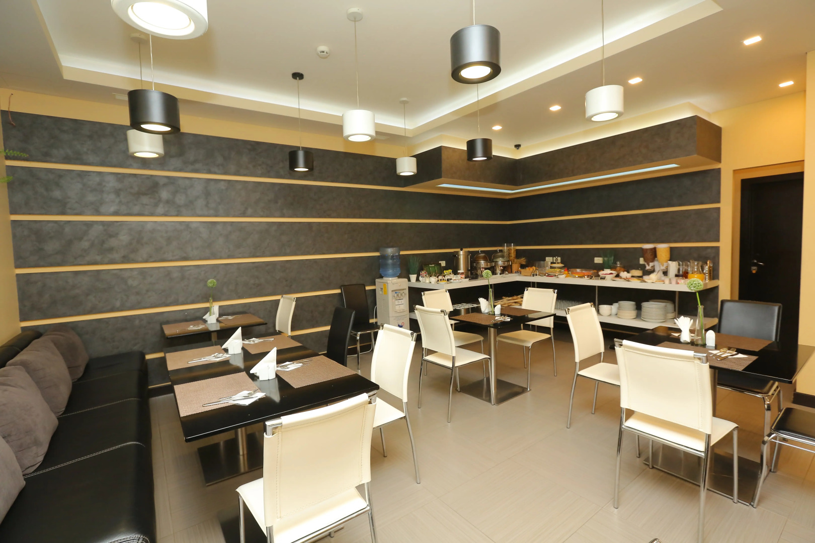 Май Отель Ереван