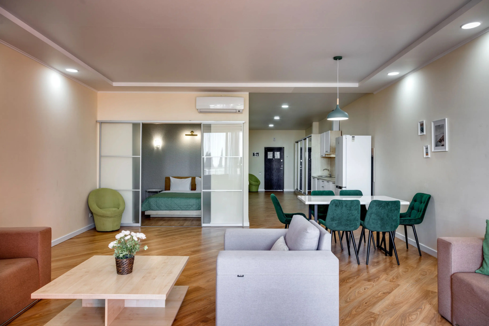 Апартаменты 11 в современно Жилом Комплексе