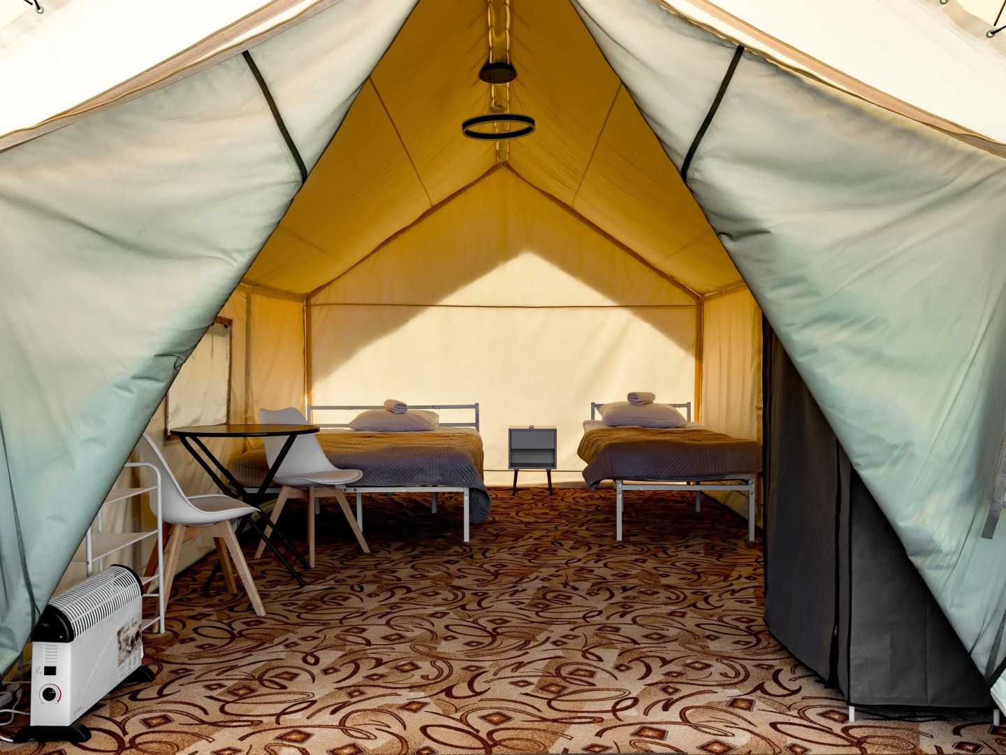 Отель Кумуткан