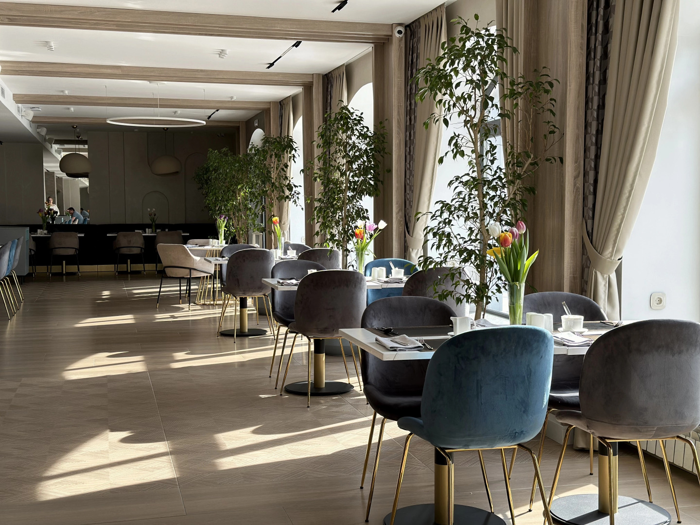 Отель Шайни Ривер