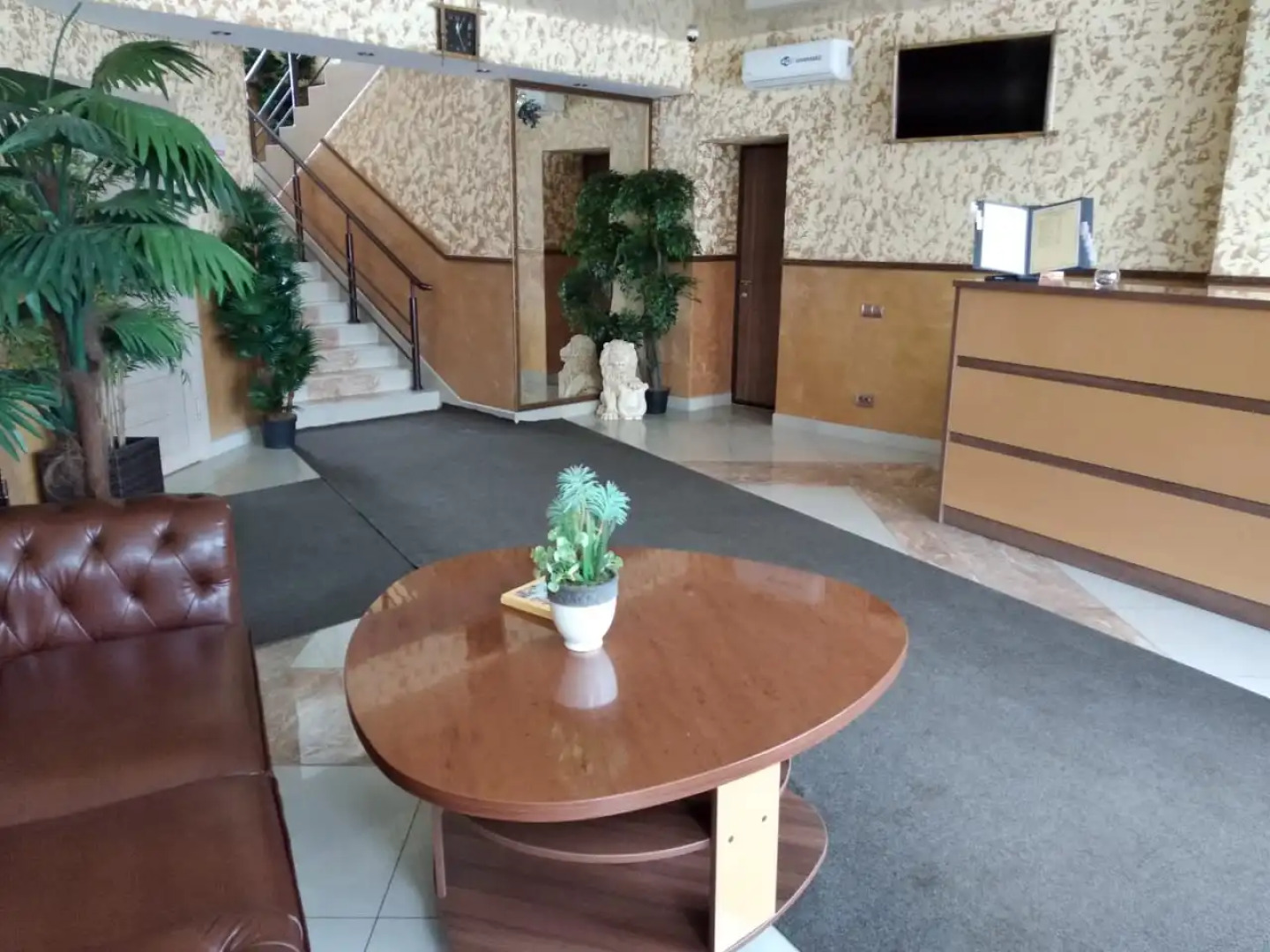 Отель Саванна