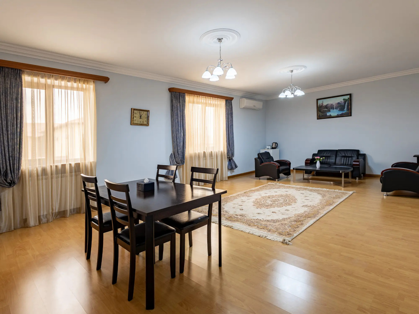 Отель La Defense Yerevan