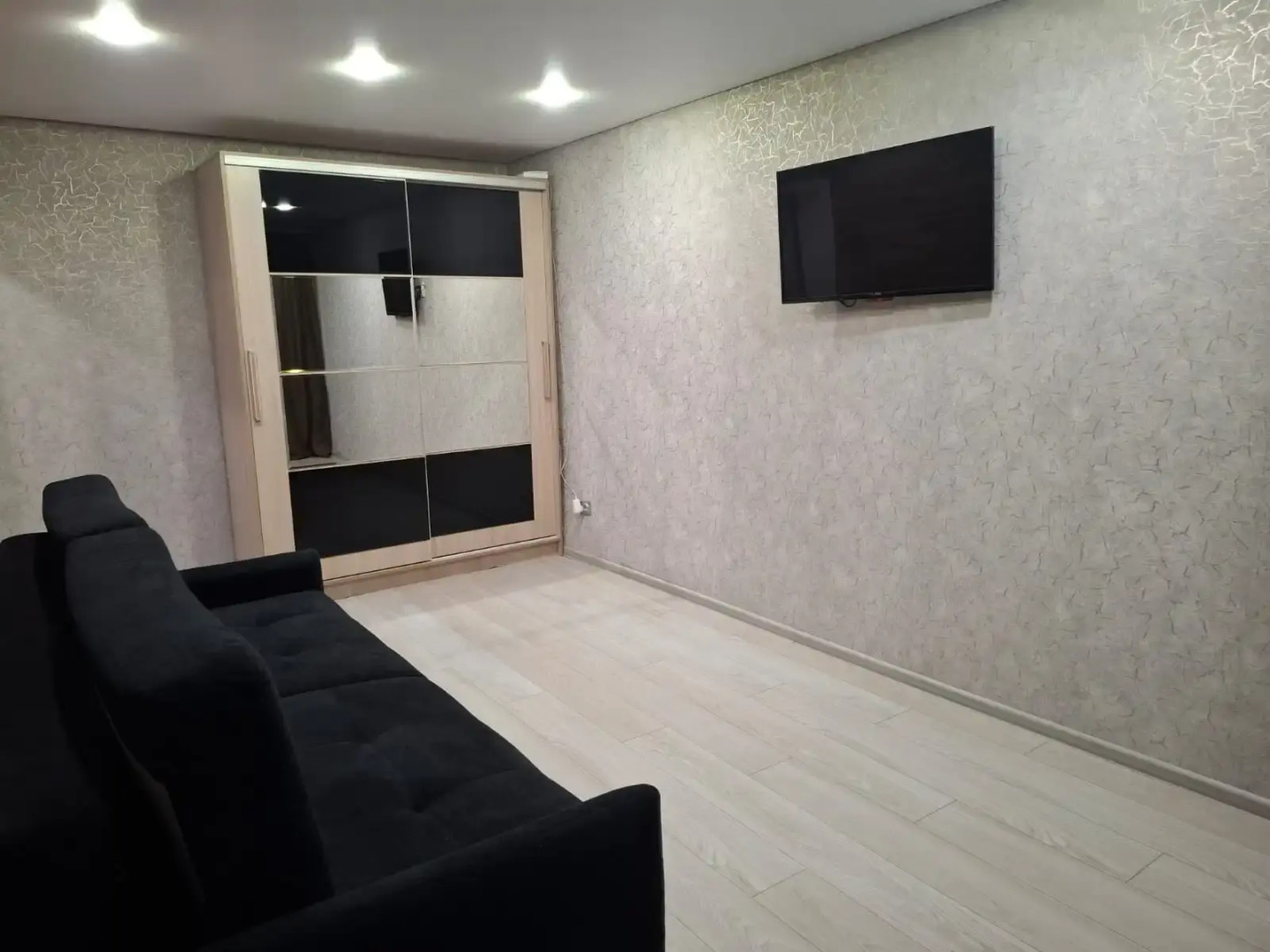 Квартира однокомнатная на втором этаже