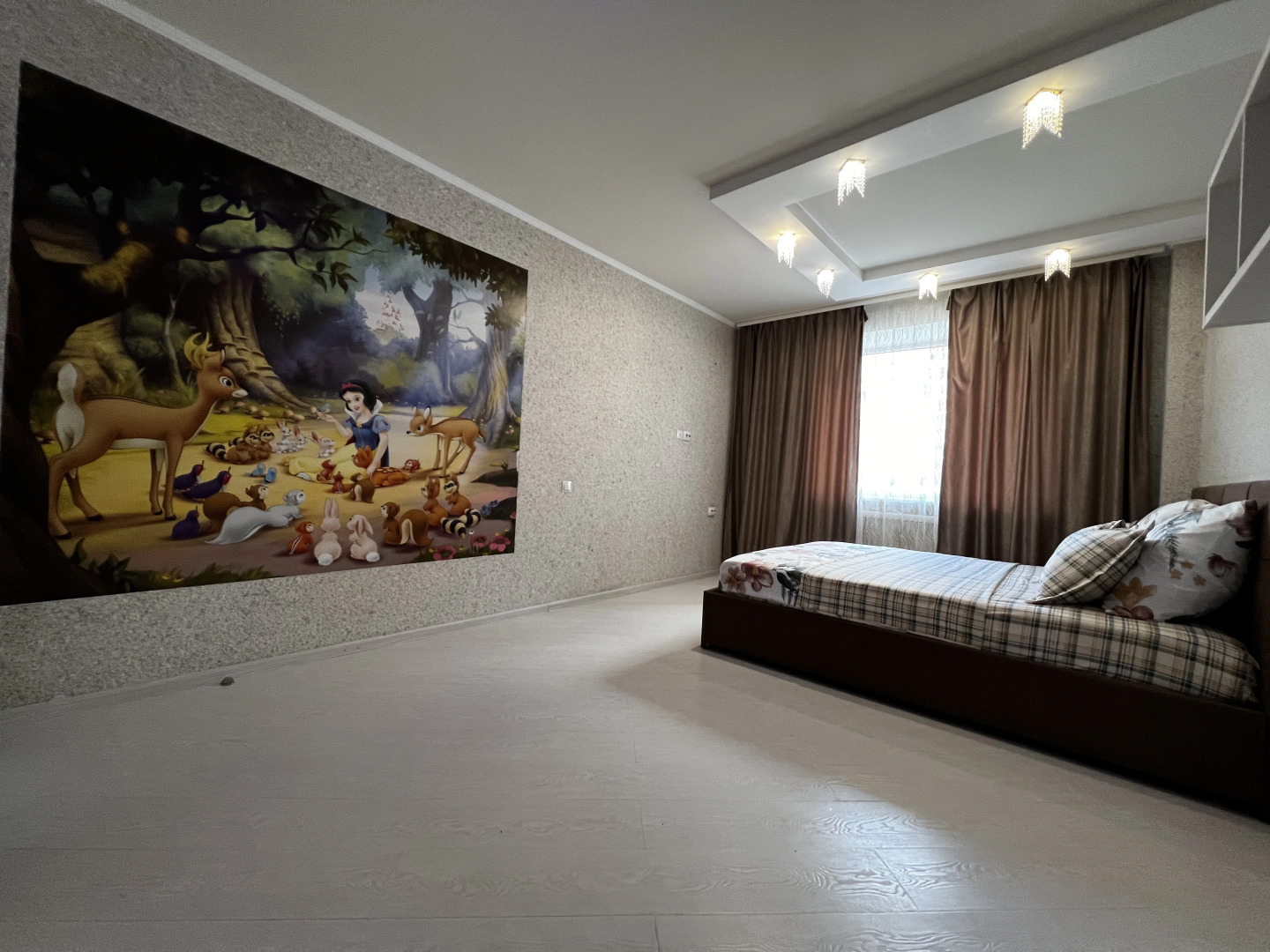 Апартаменты Квартира AlexHome РП Свердловский Михаила Марченко 8