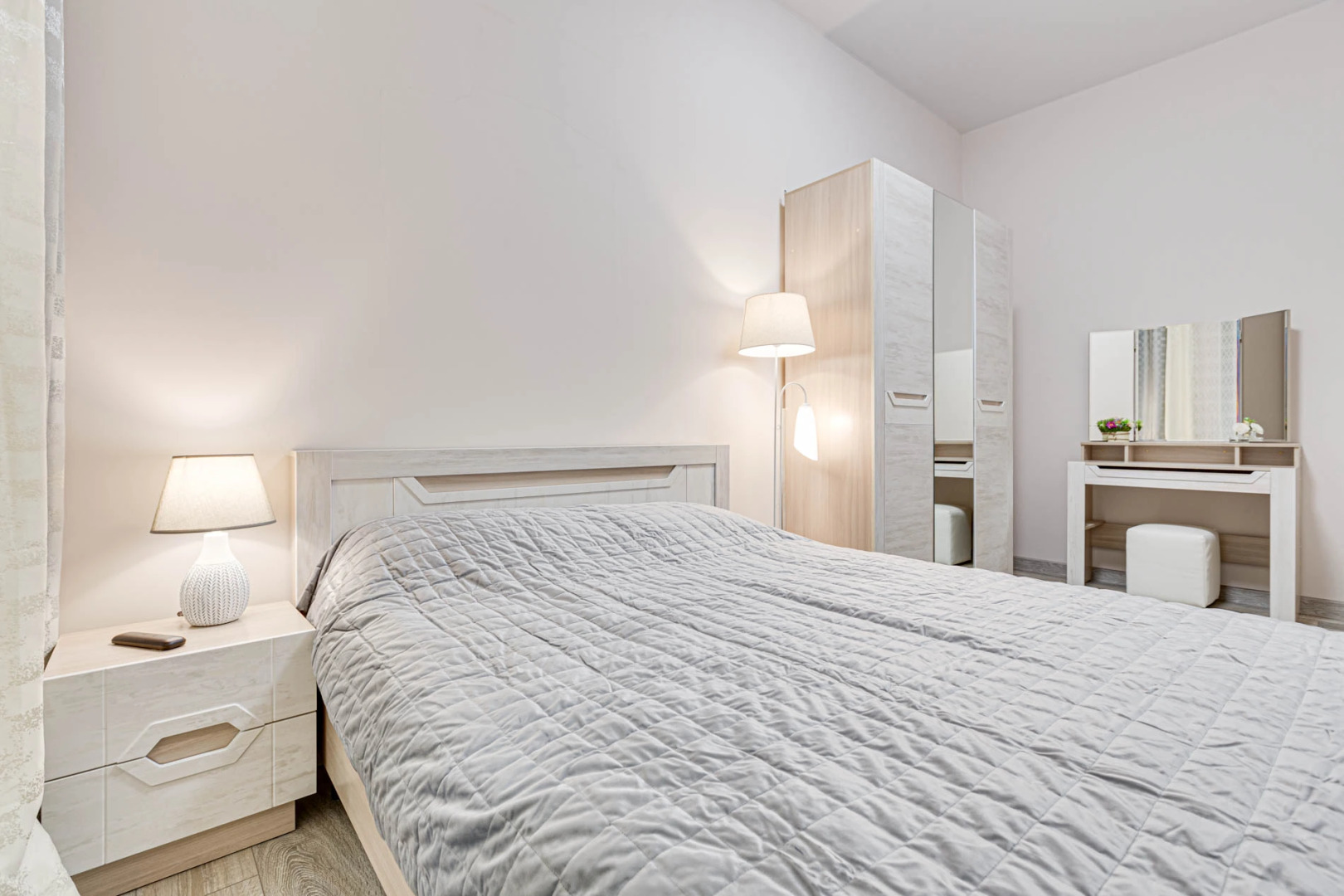 Апартаменты в центре на набережной канала Грибоедова