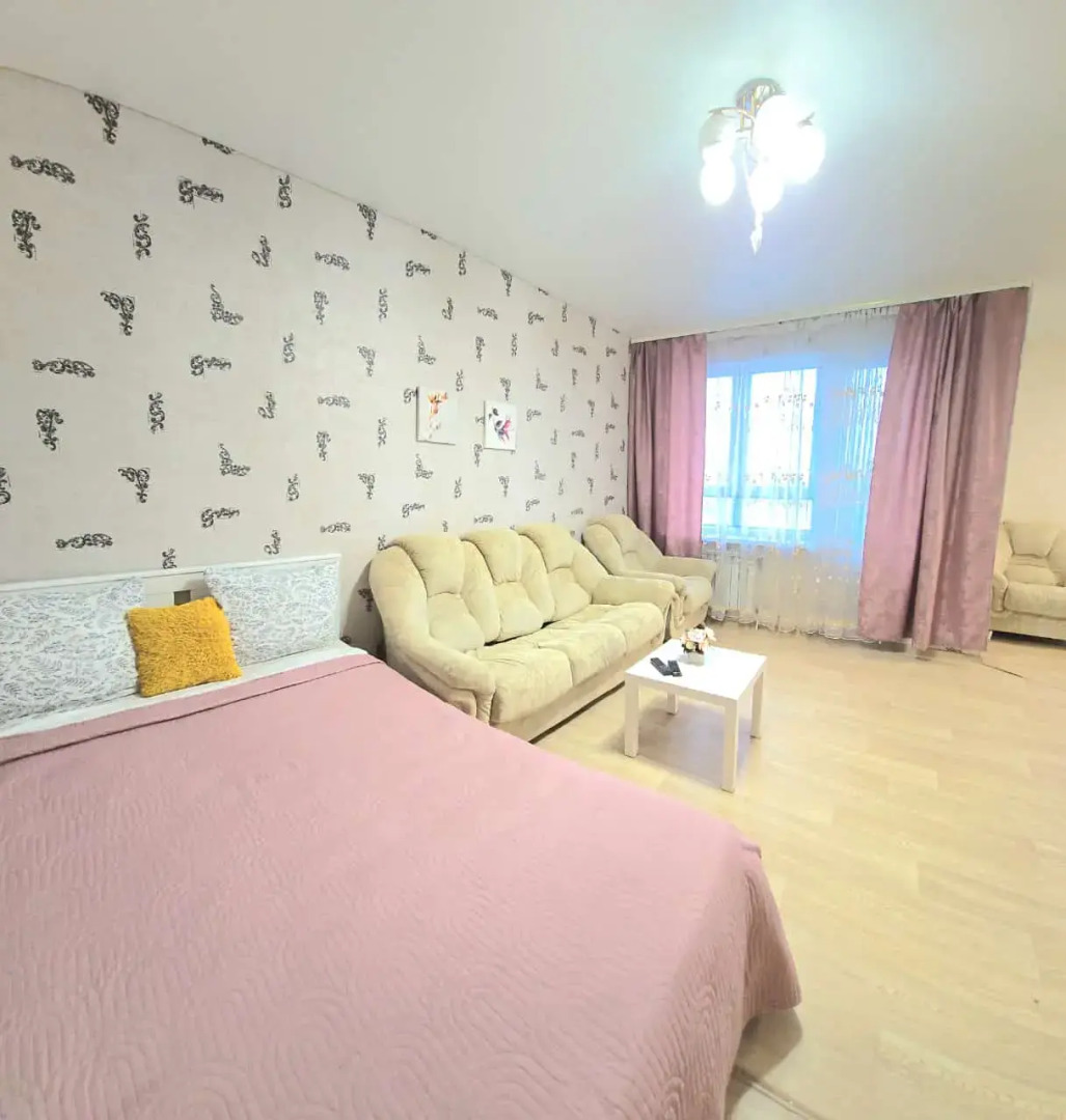 Квартира Комсомольская 105