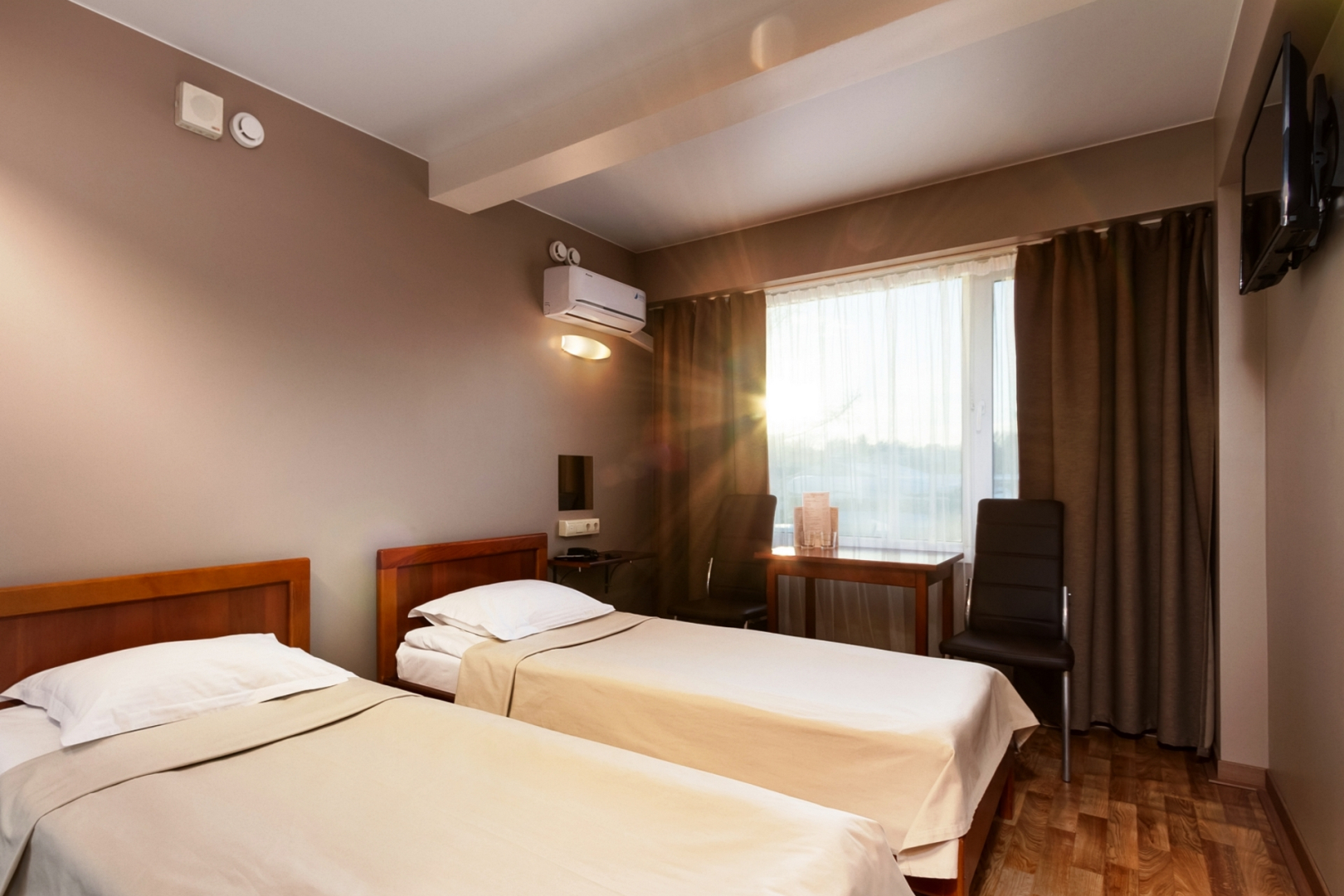 Отель Дискавери