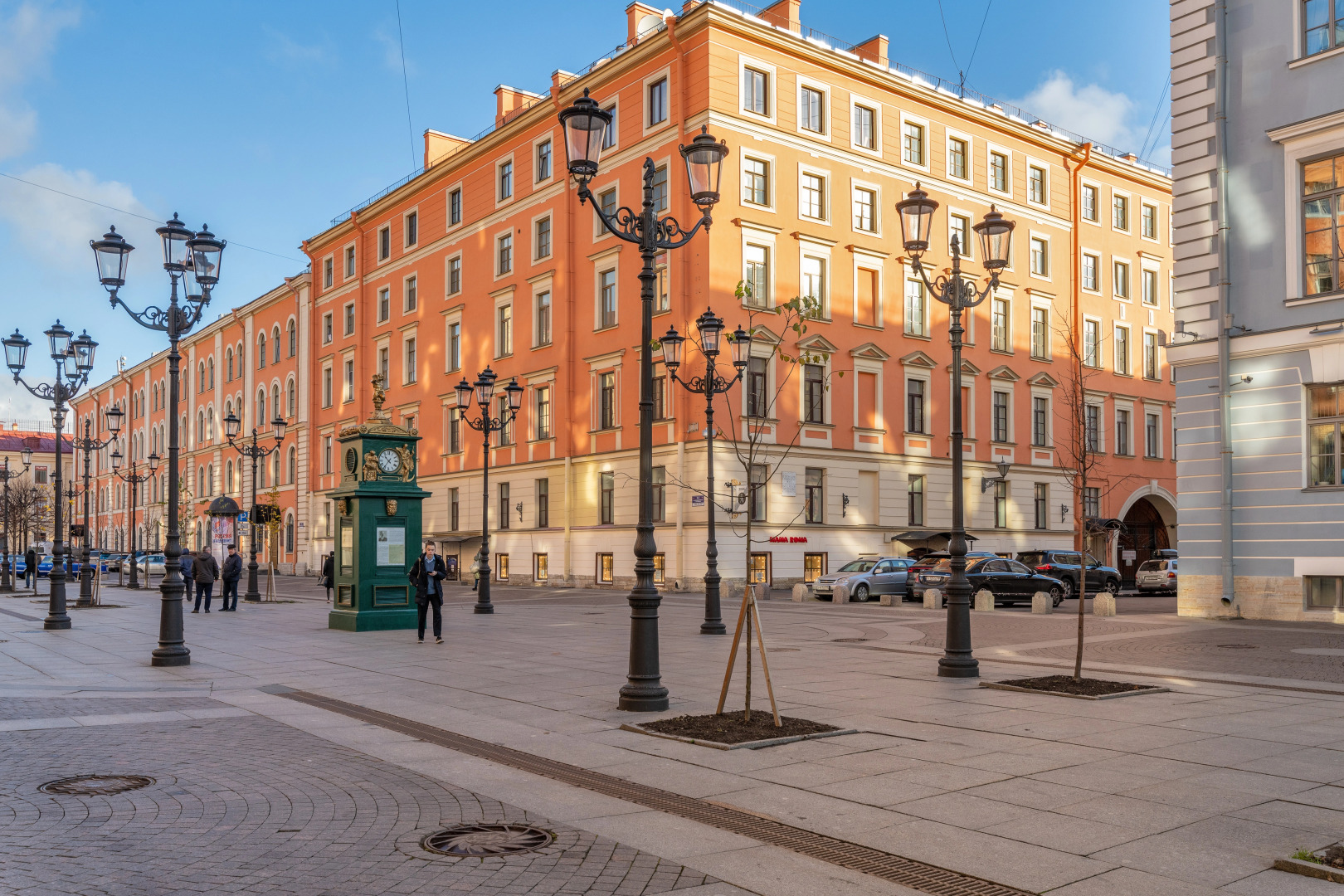 Апартаменты У Храма Спаса на Крови