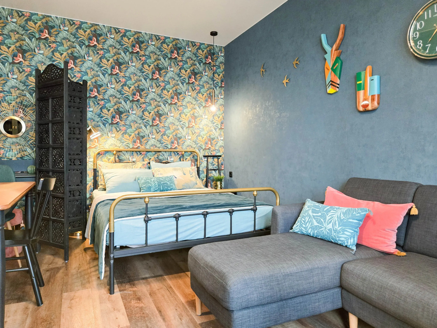 Апартаменты Райское место с панорамным видом, Сеть ЙоХоум