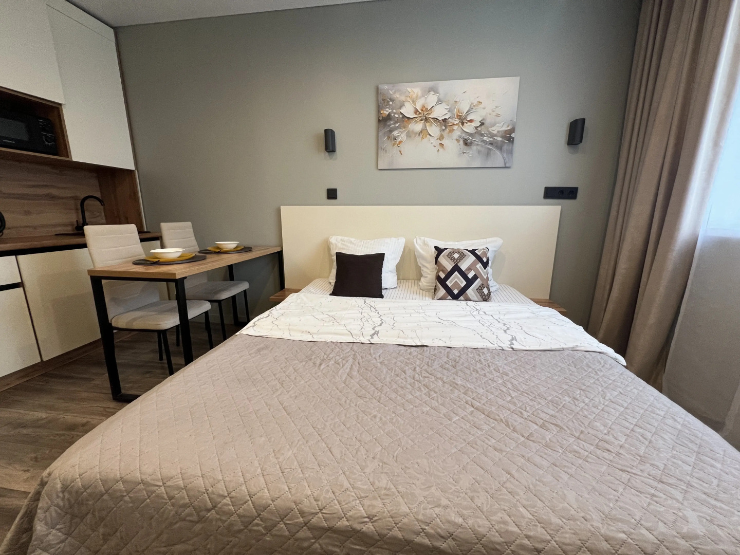 Апартаменты Салют Аполлон