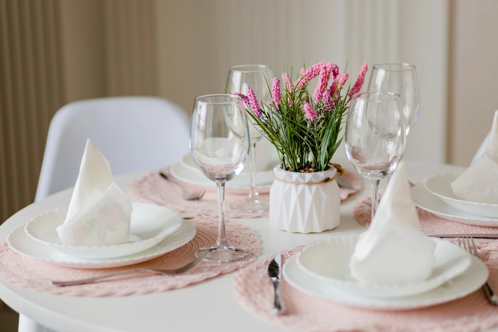 Апартаменты ONLY на Белоостровской 12