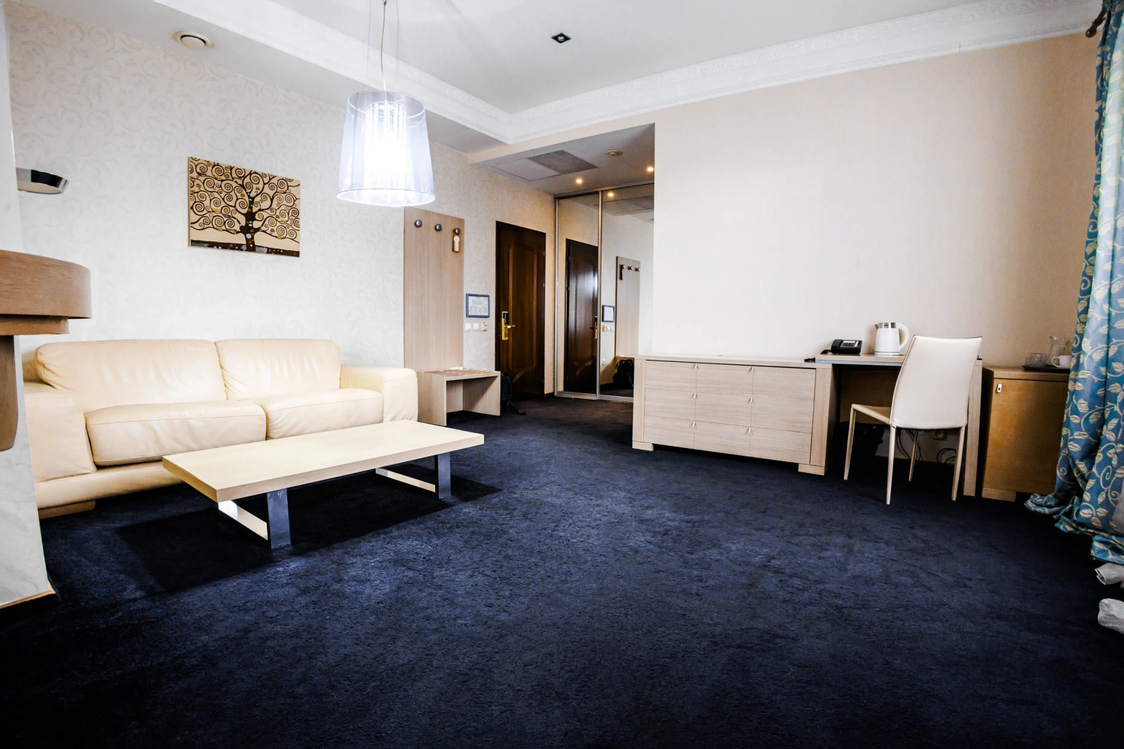 Отель Премьер