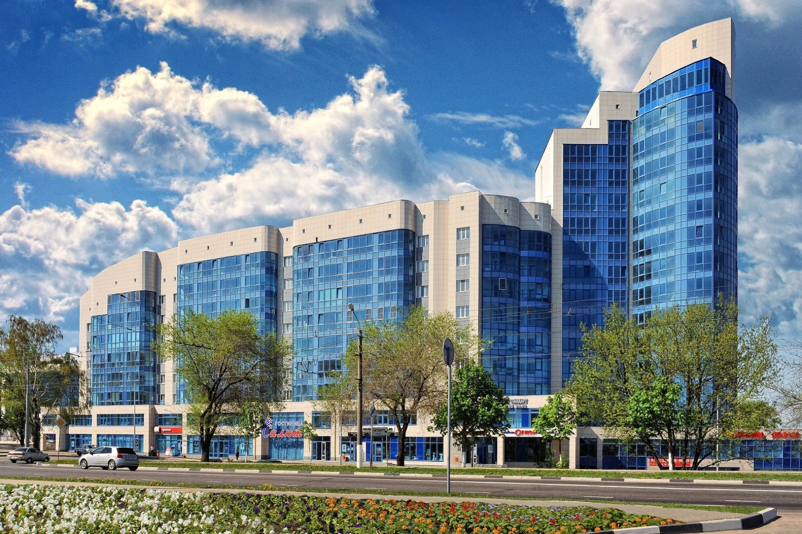 Отель Салют