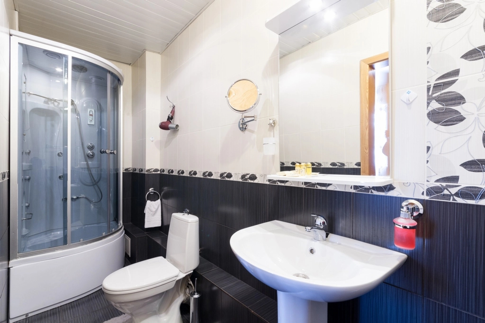 Гостиница Урал