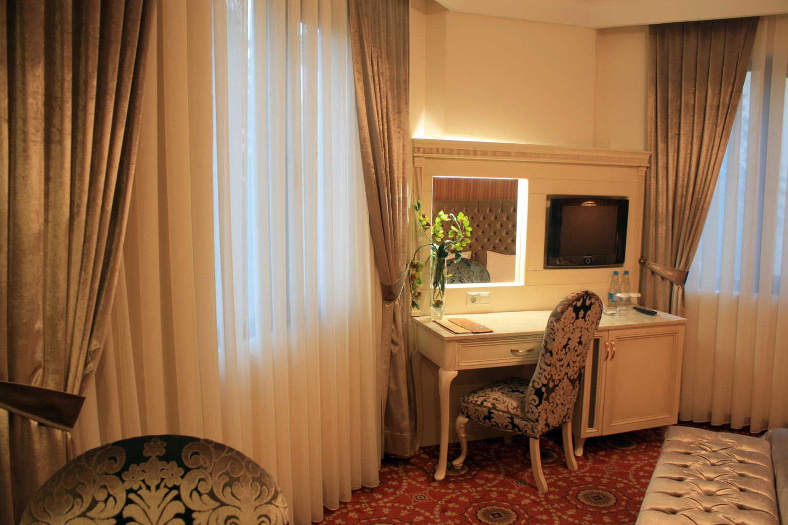 Отель Атропат