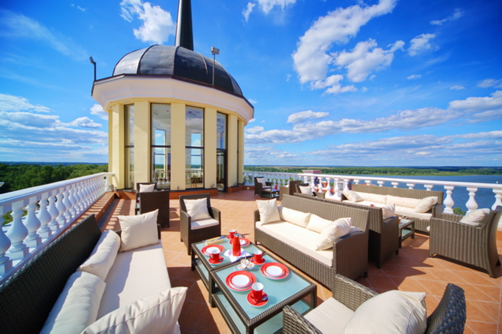 Отель M’Istra’L Hotel & SPA