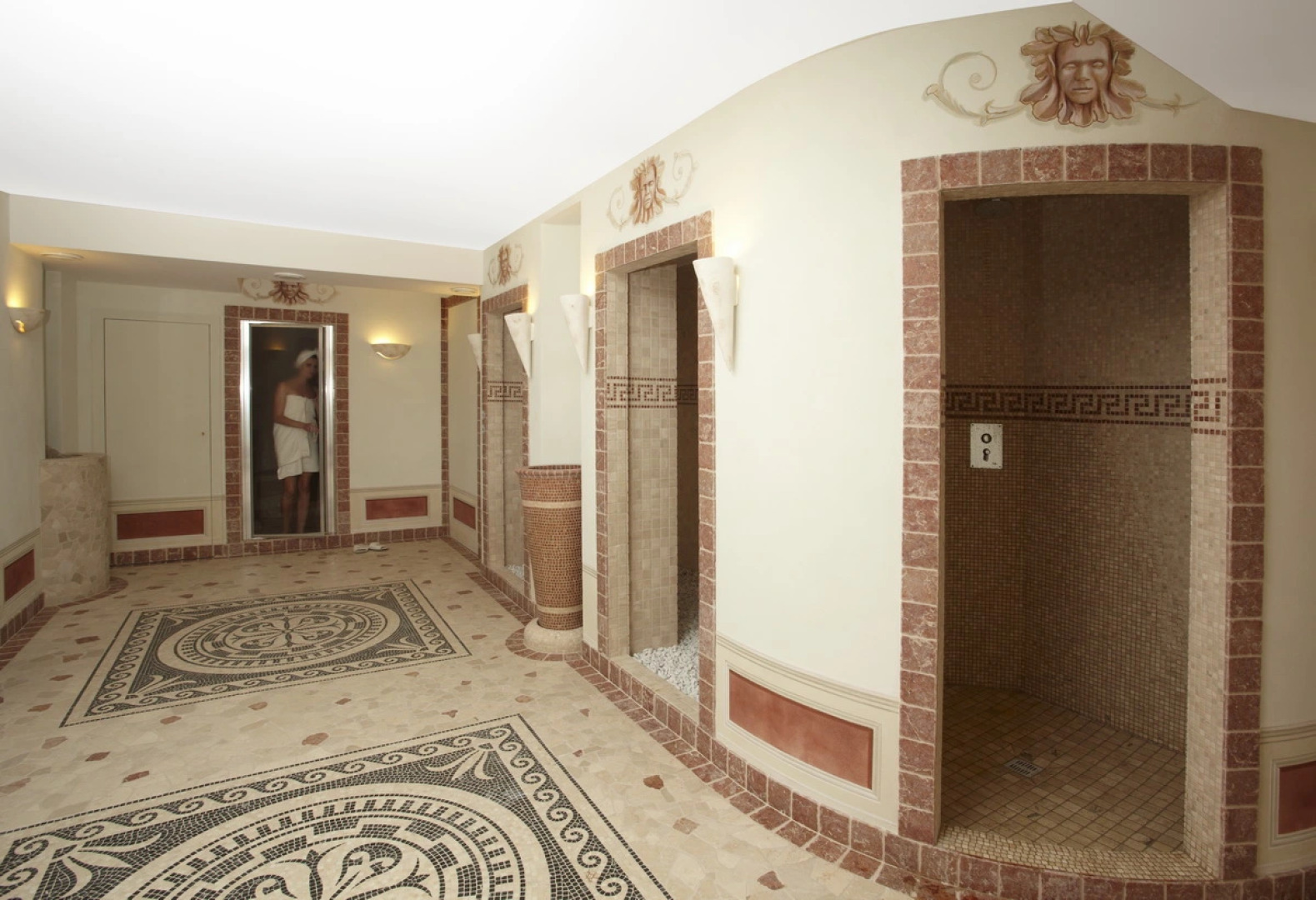 Отель Агора