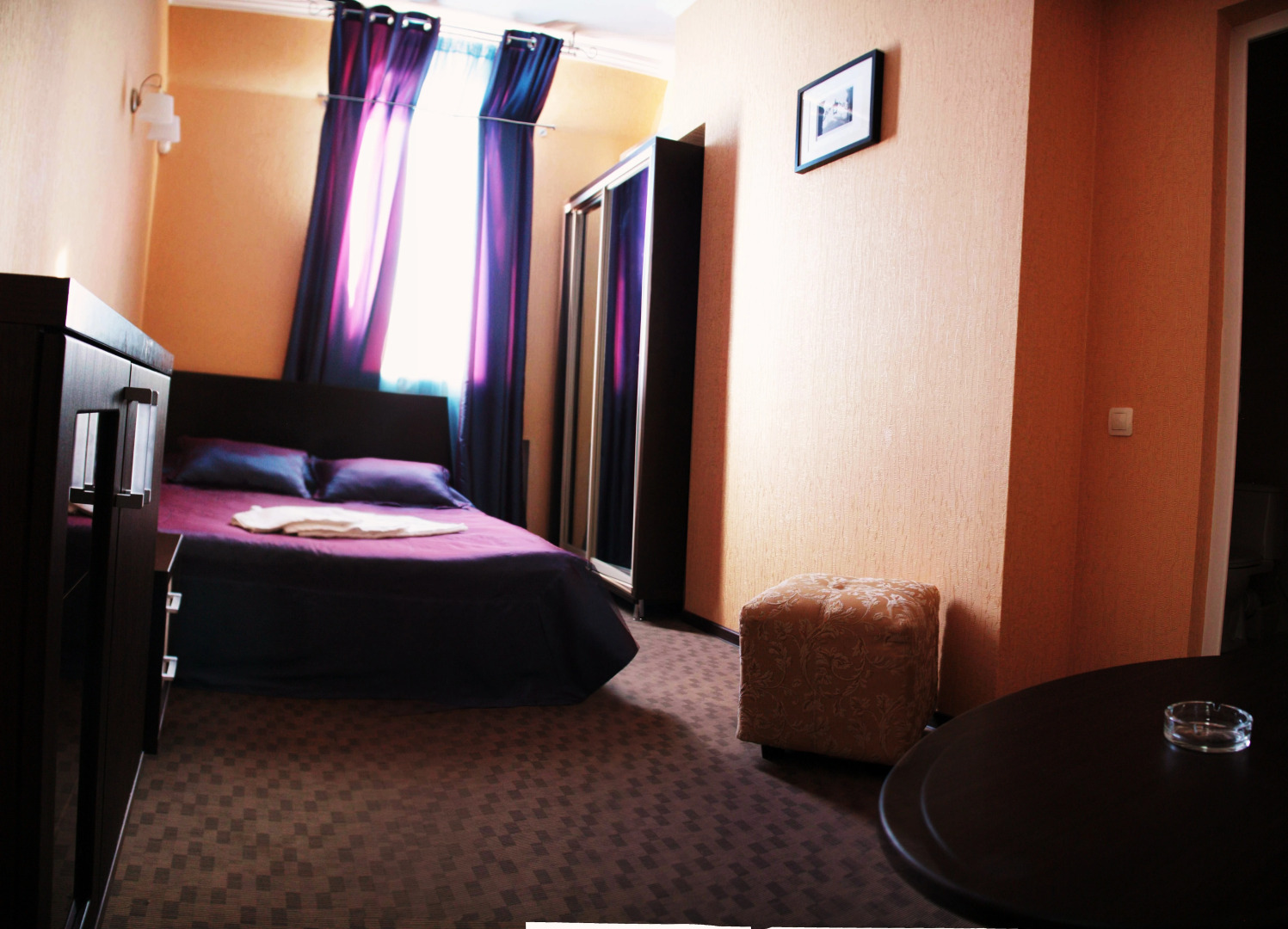 Отель Айсберг