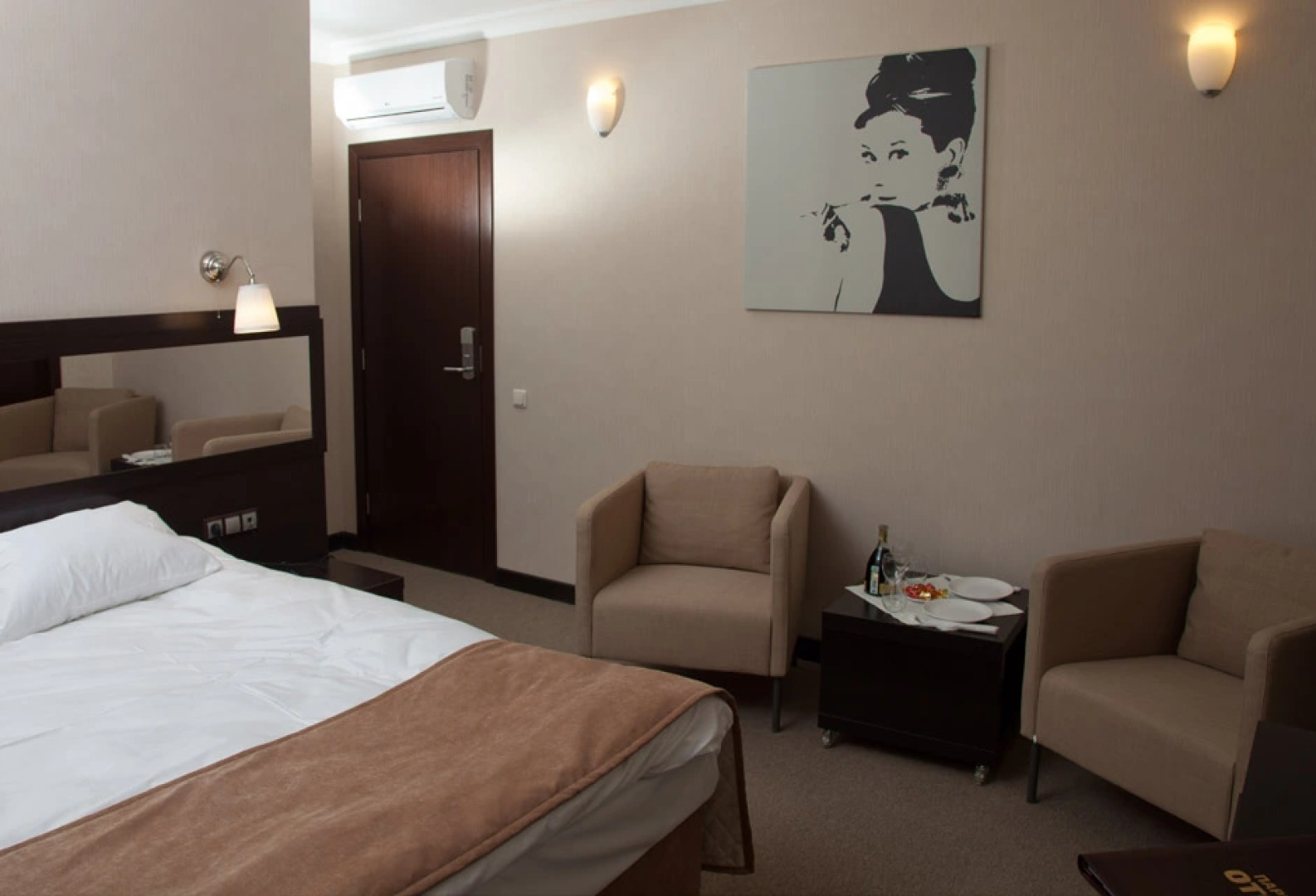 Отель ПАРКОФФ