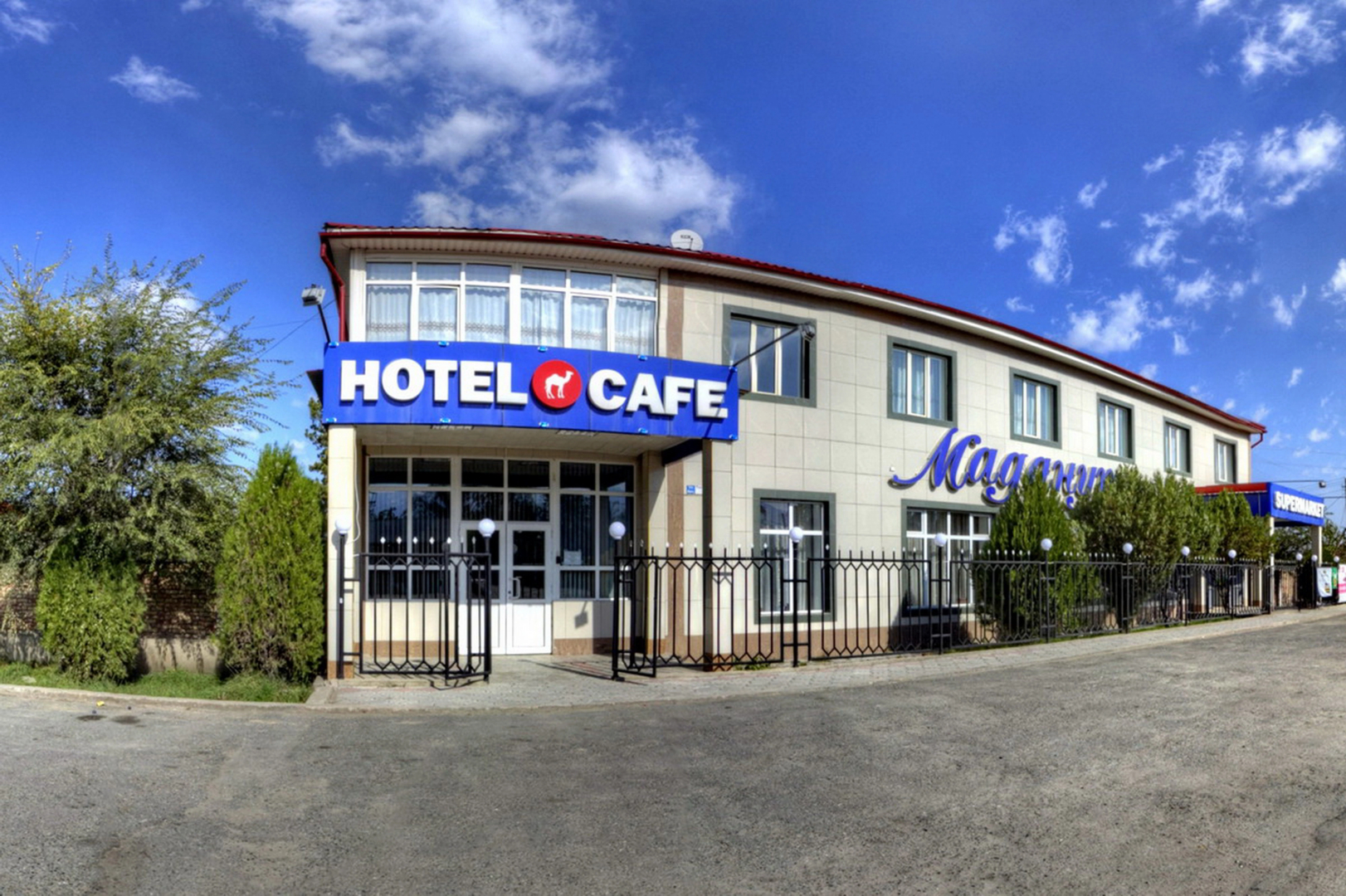 Отель Маданур