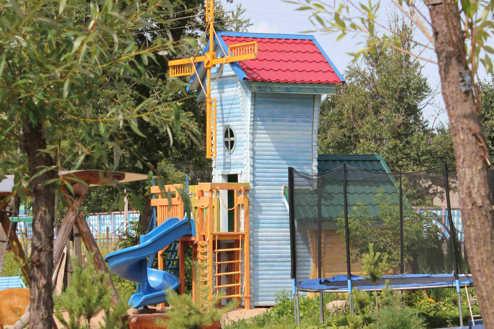 Отель Колесо