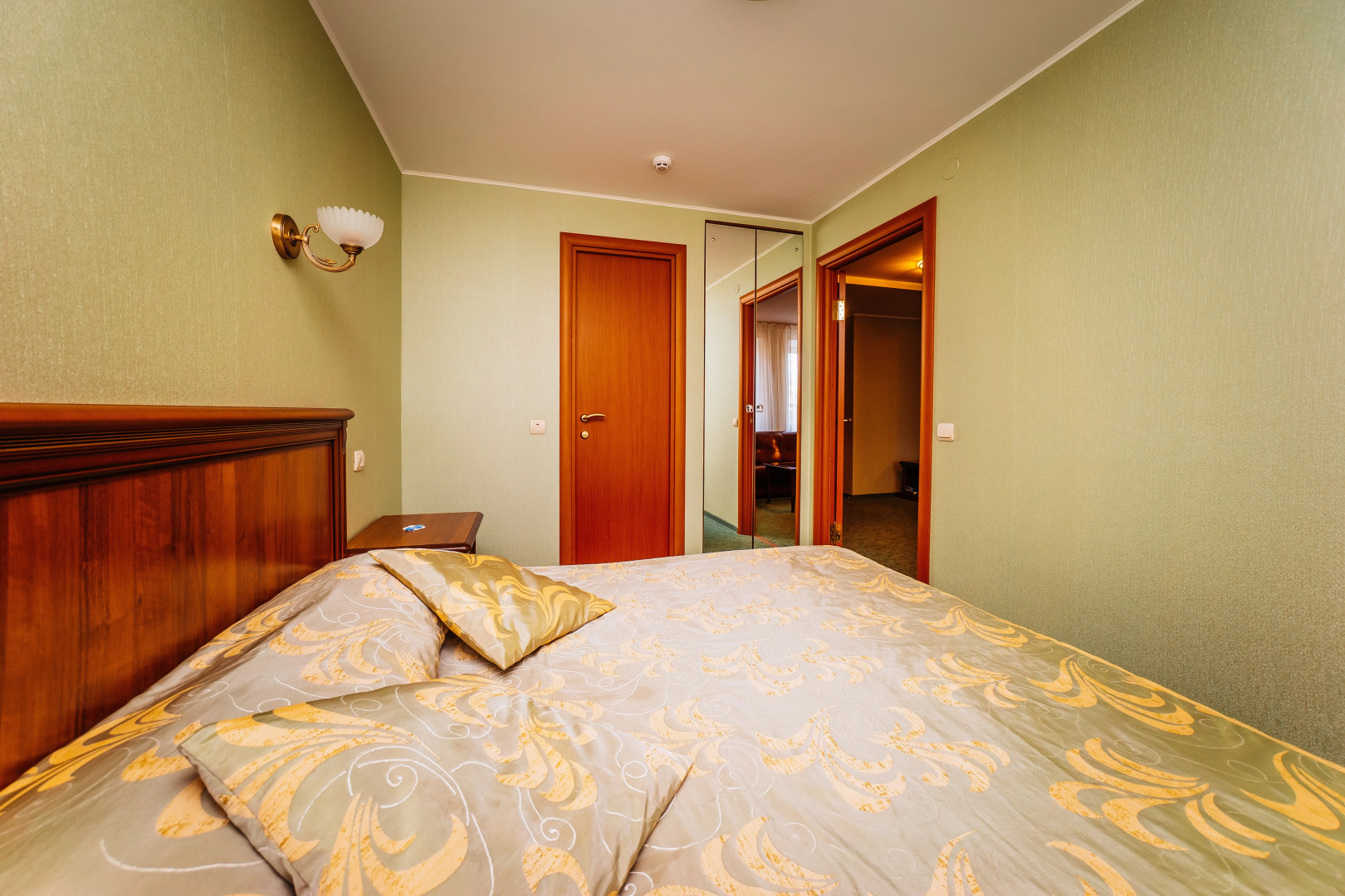 Отель Волга