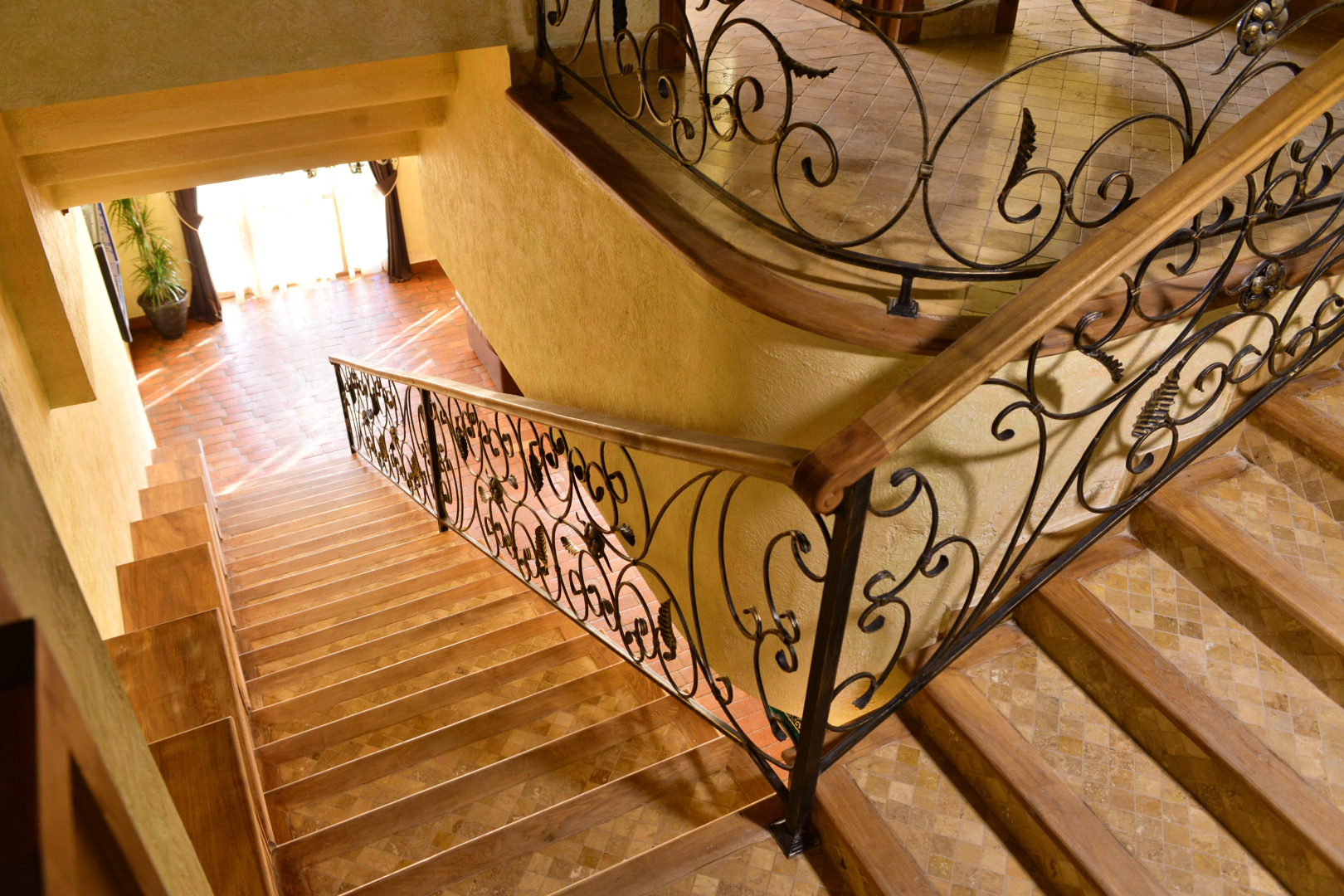 Отель Кавказ