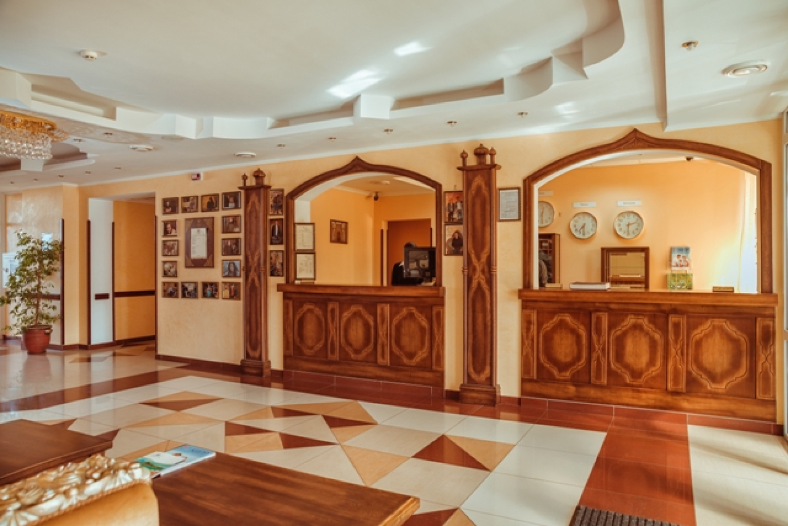 Premier Hotel Shafran