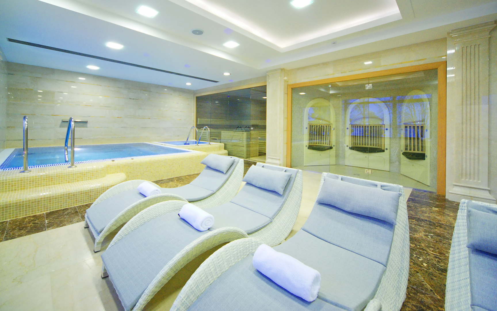 Отель M’Istra’L Hotel & SPA
