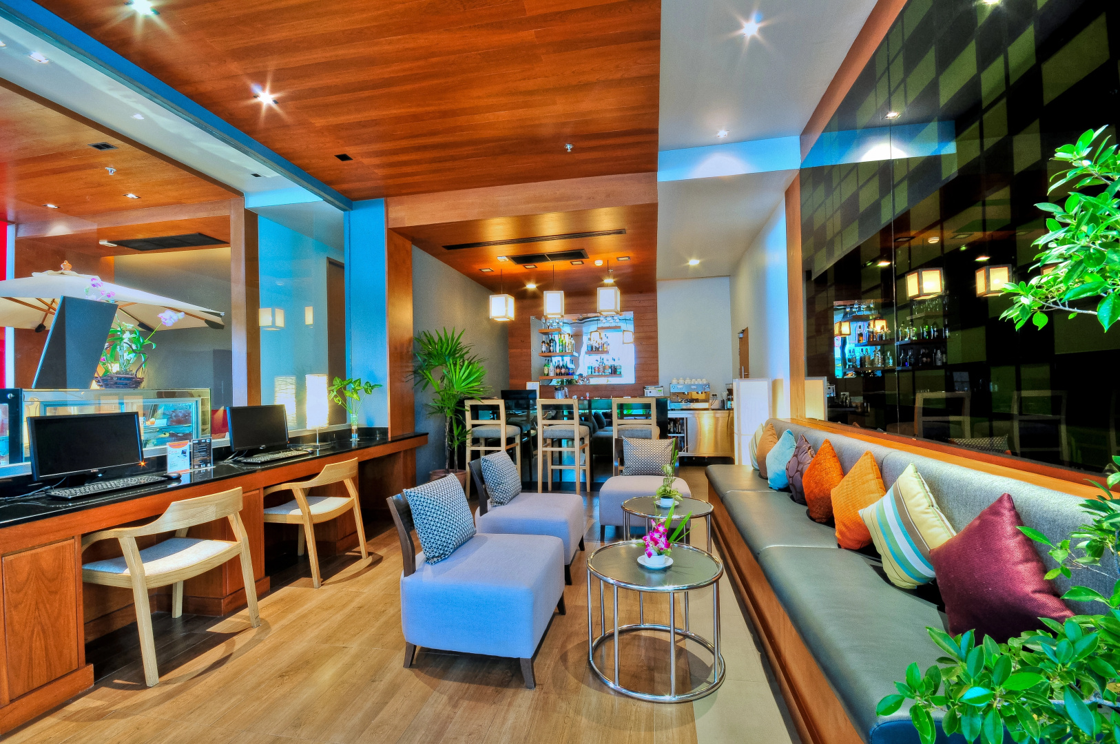 Отель The Ashlee Heights Patong Hotel & Suites
