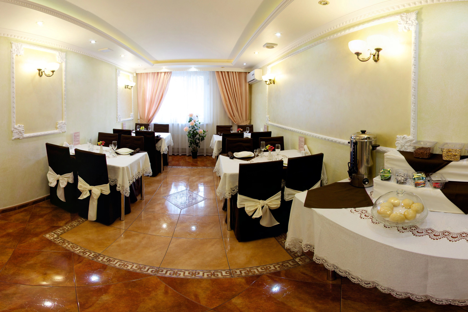 Отель на Окской