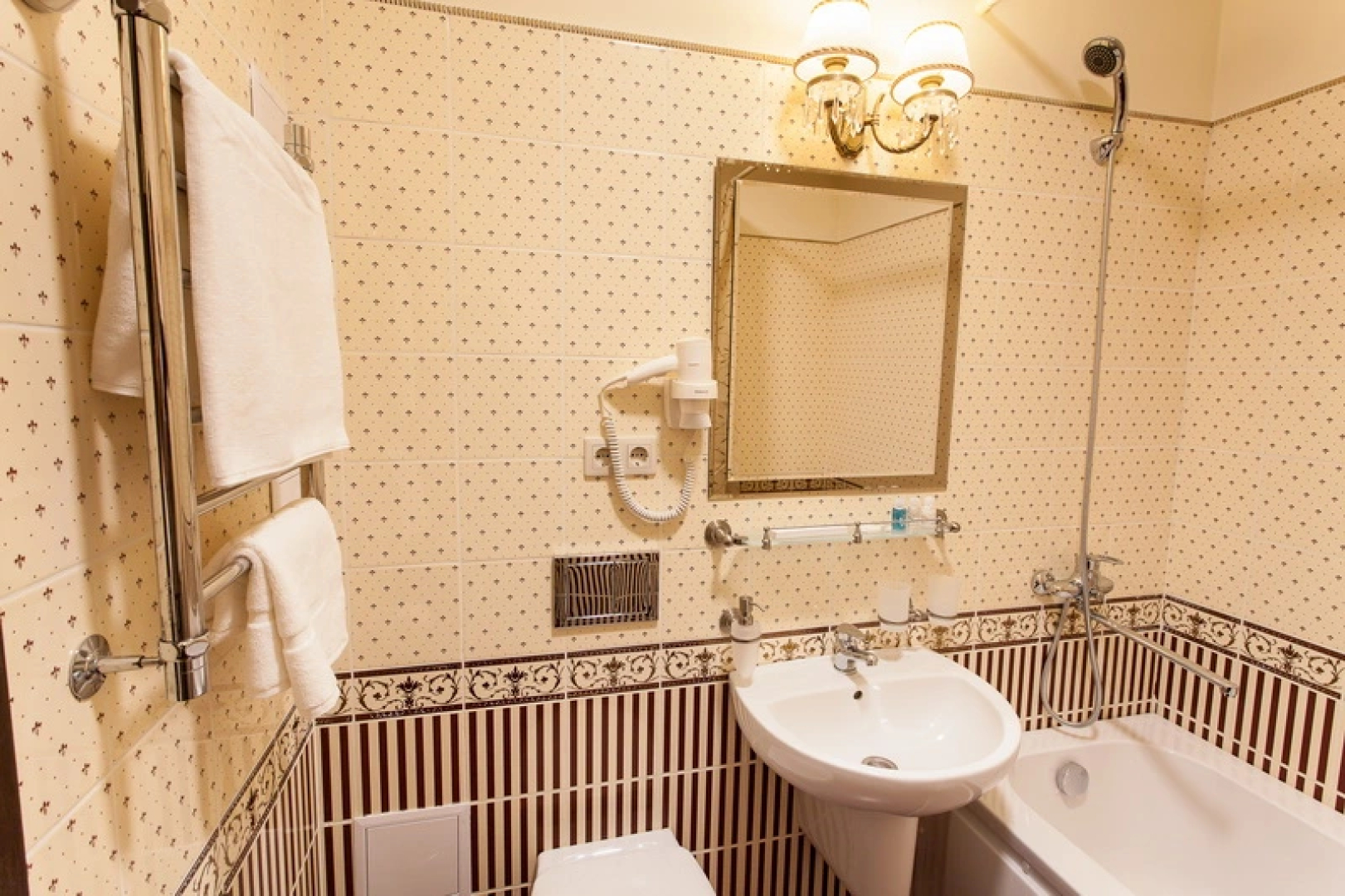 Отель Алекс Резидентс Хотелс