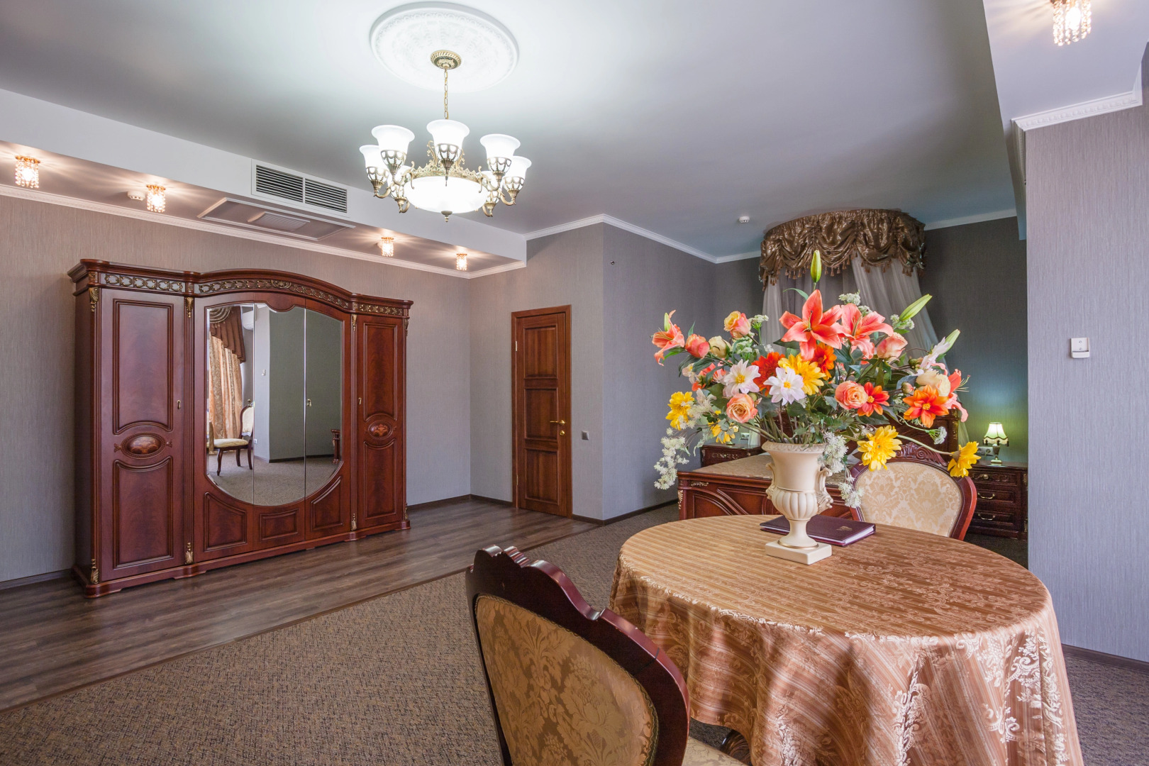 Отель Шери Холл