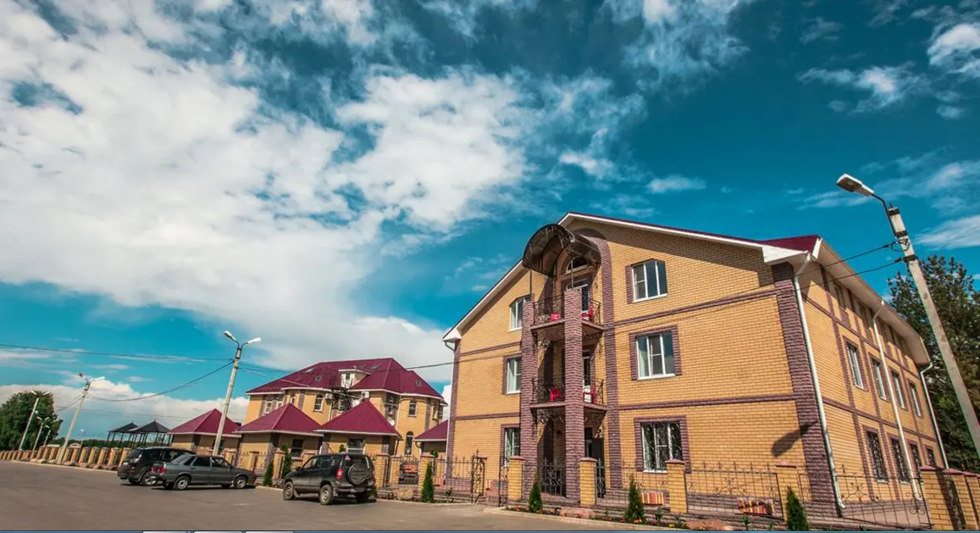 Отель Риони