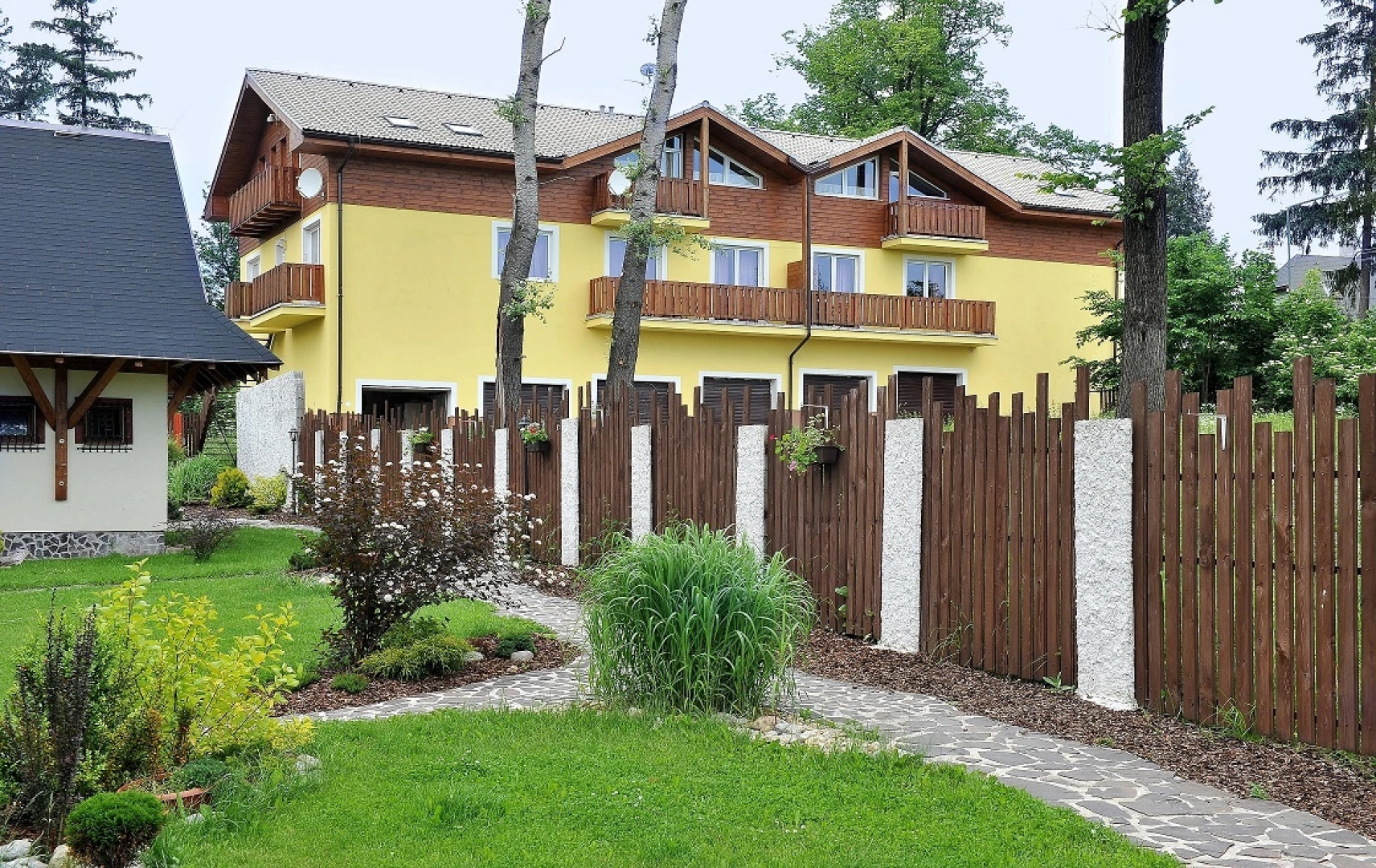 Апартаменты Apartments and Studios Tatry Holiday
