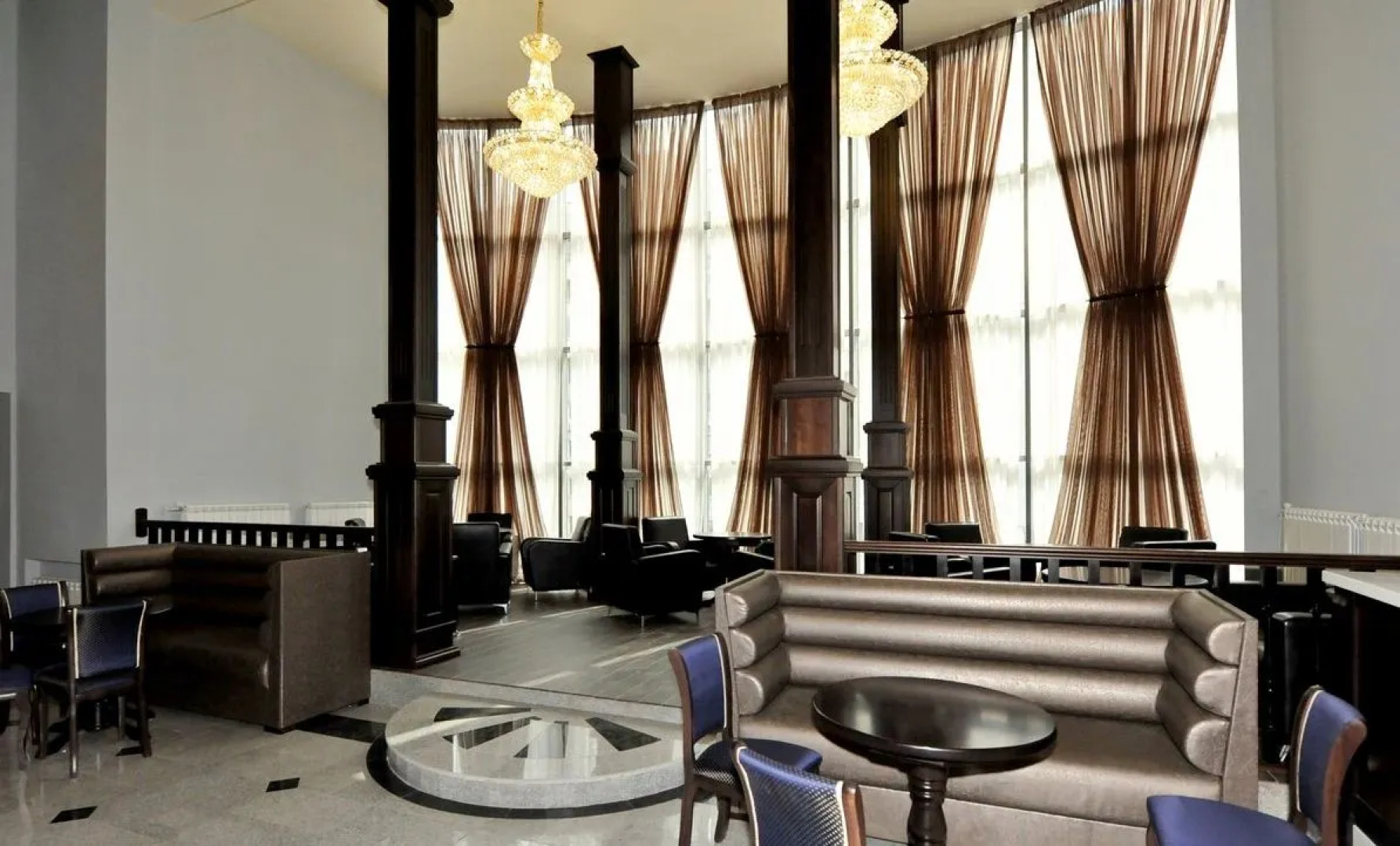 Отель Плаза