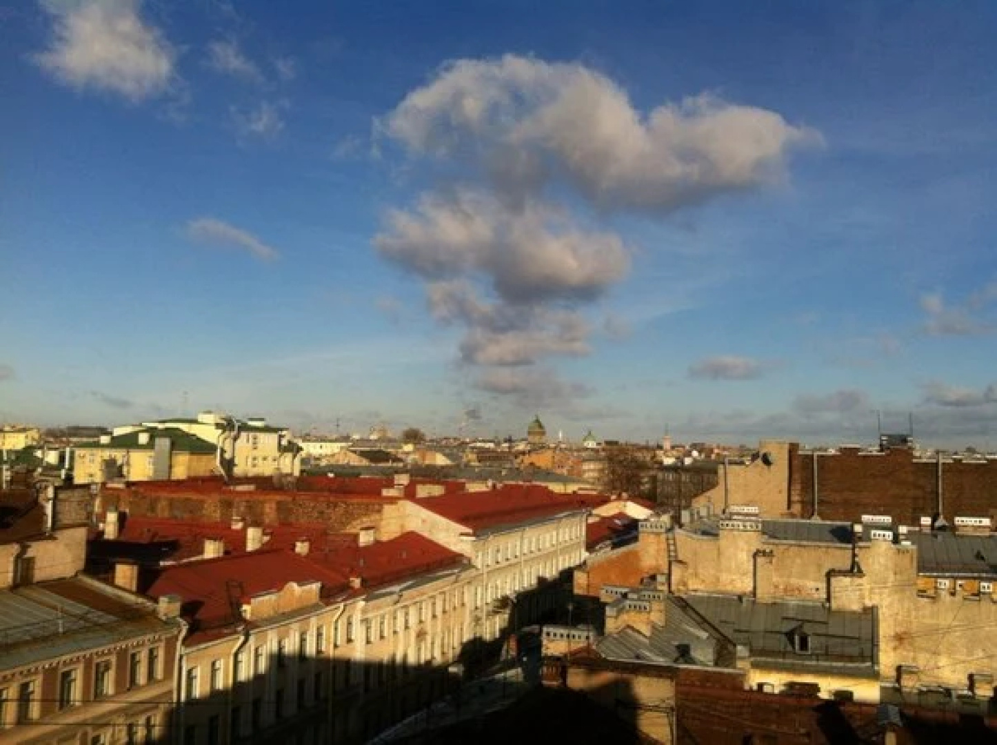 Хостел Roof